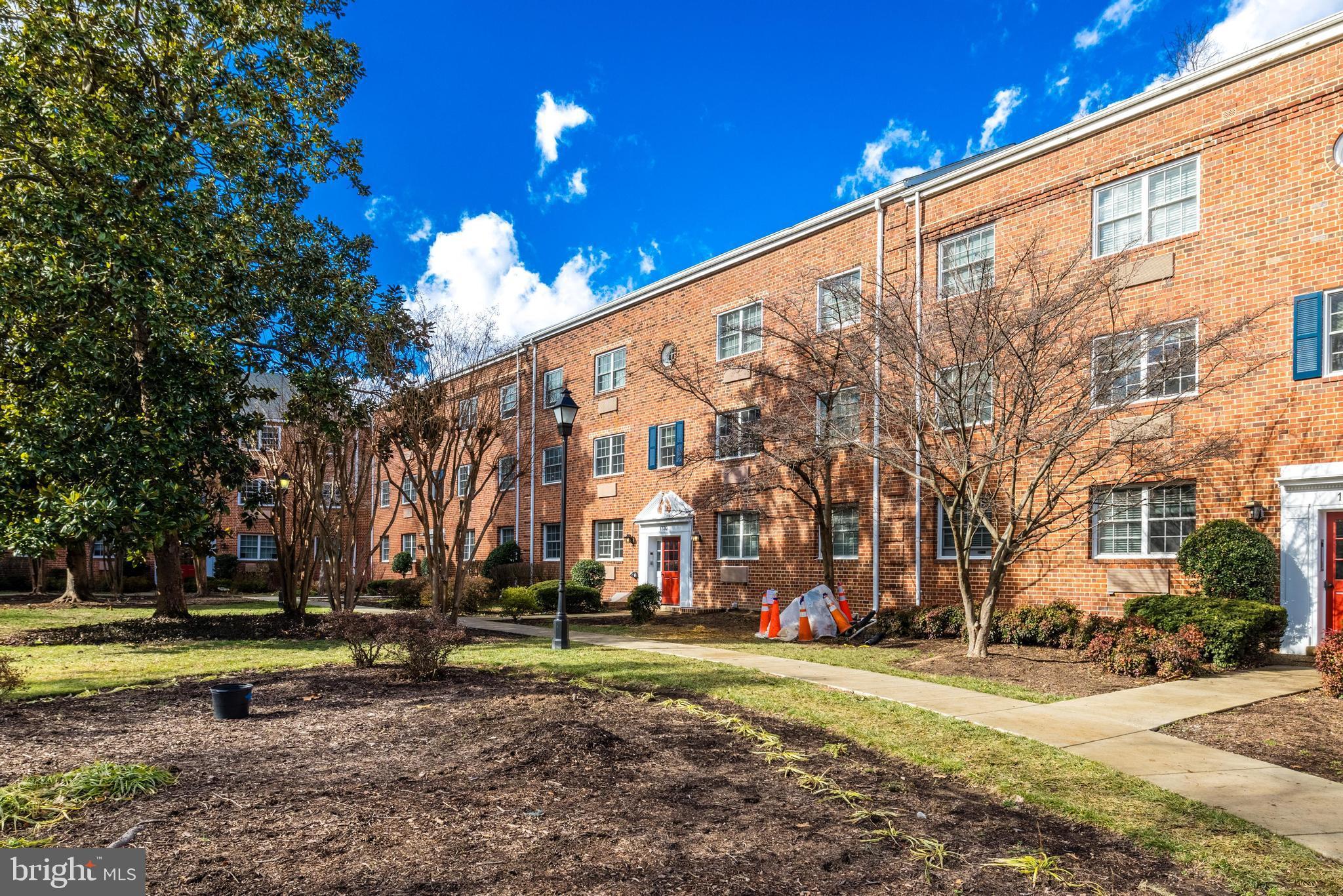 POTOWMACK CROSSING - Residential