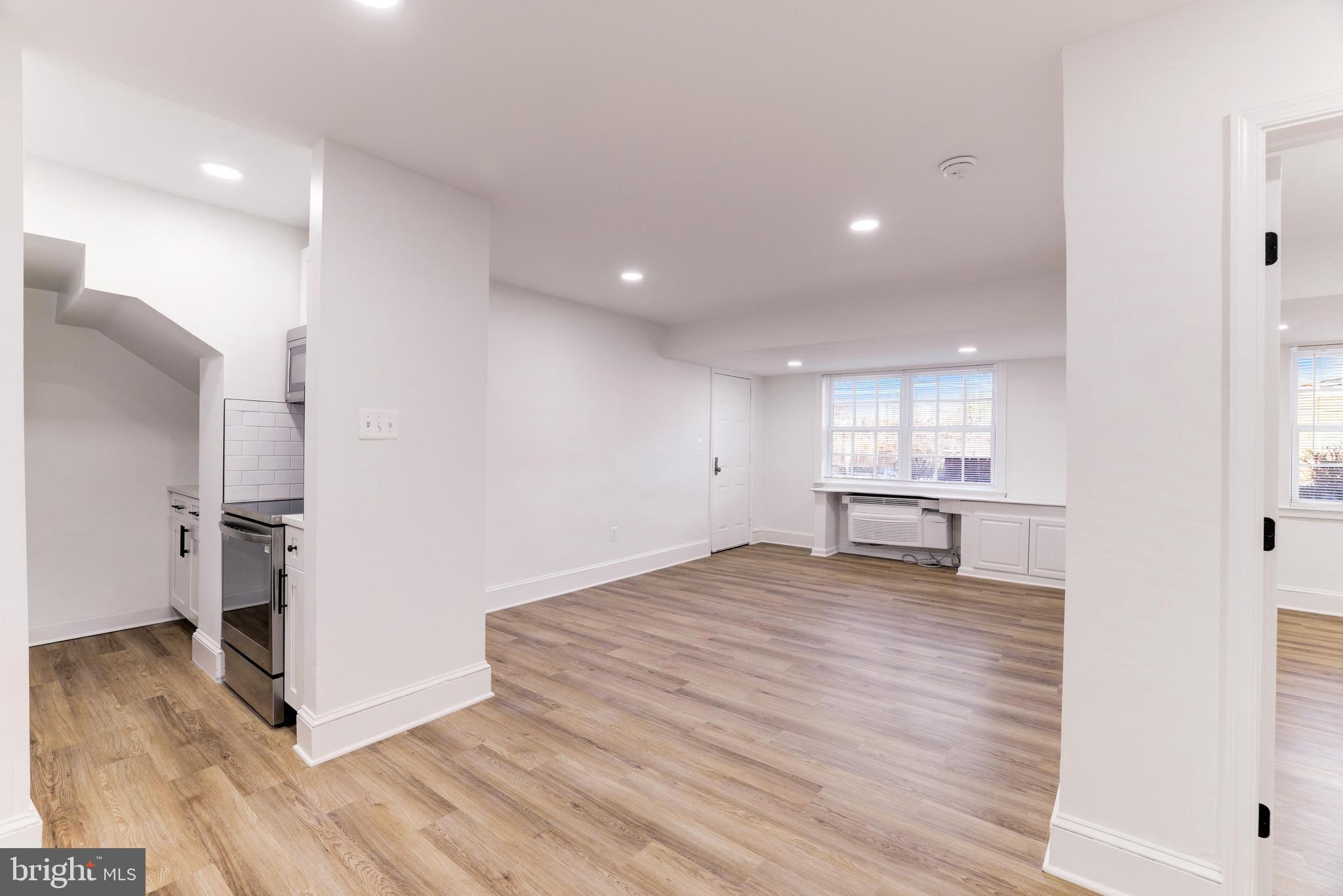 POTOWMACK CROSSING - Residential