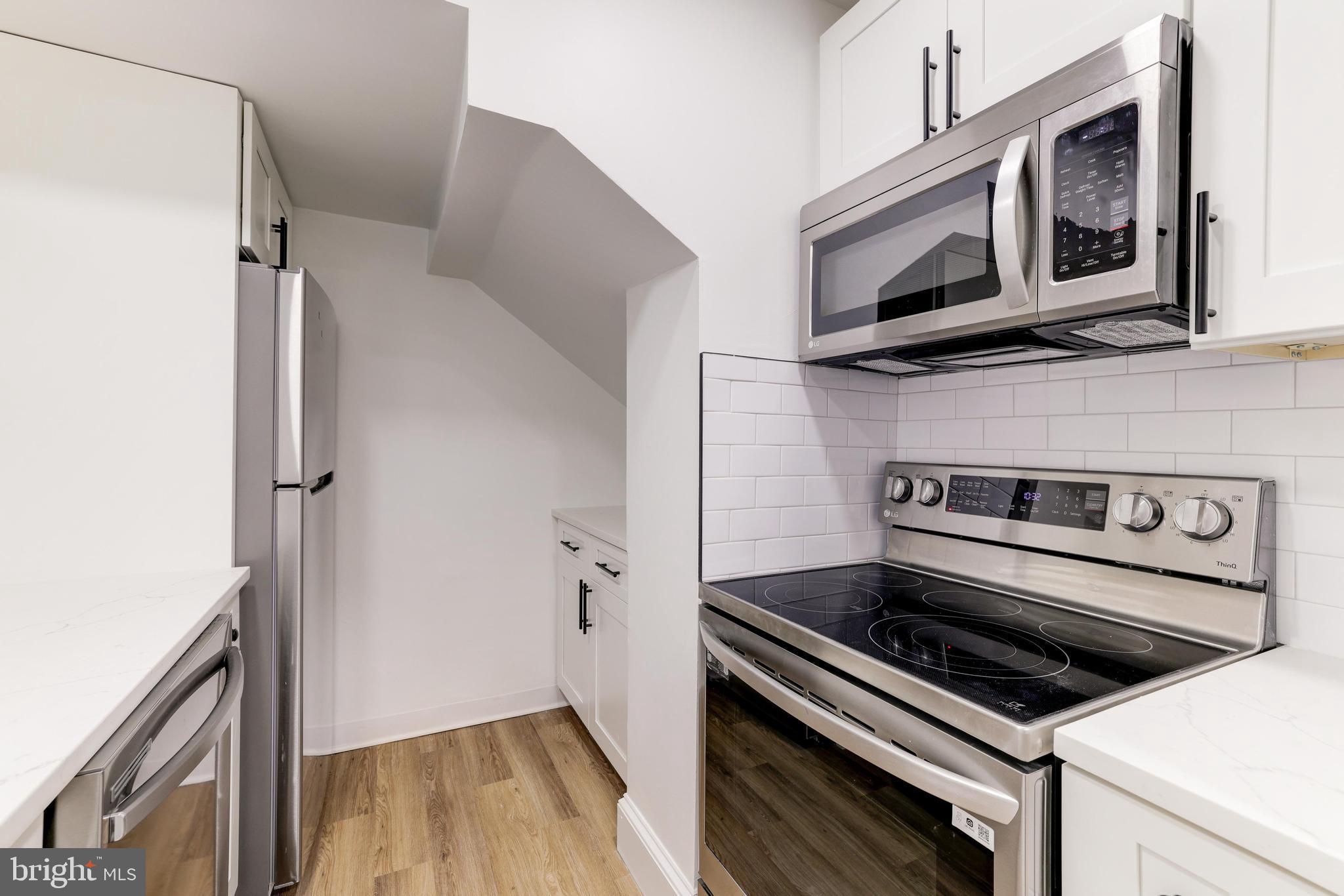 POTOWMACK CROSSING - Residential