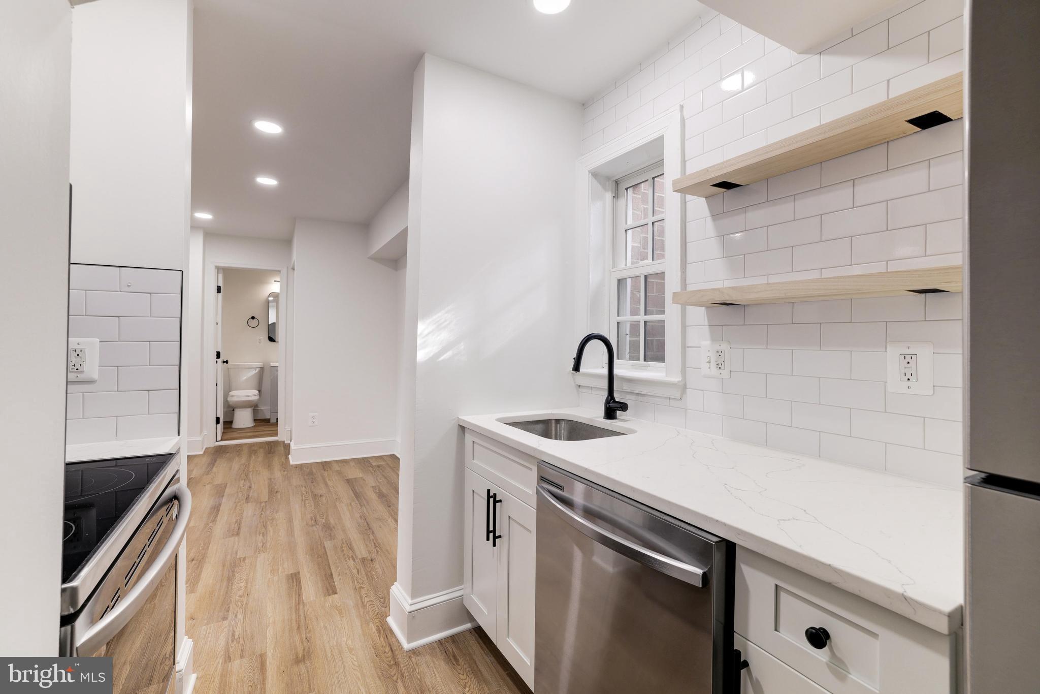 POTOWMACK CROSSING - Residential