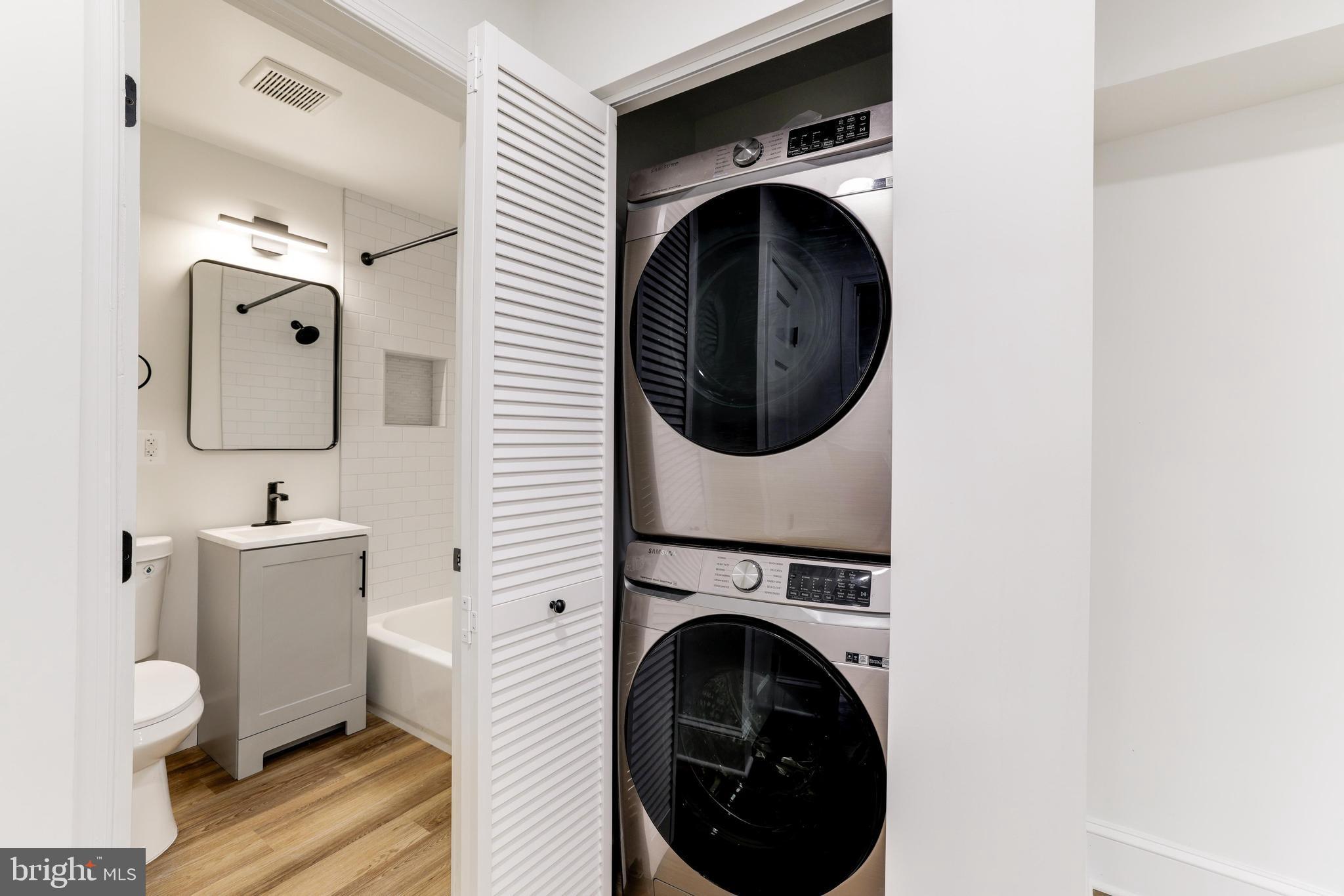 POTOWMACK CROSSING - Residential