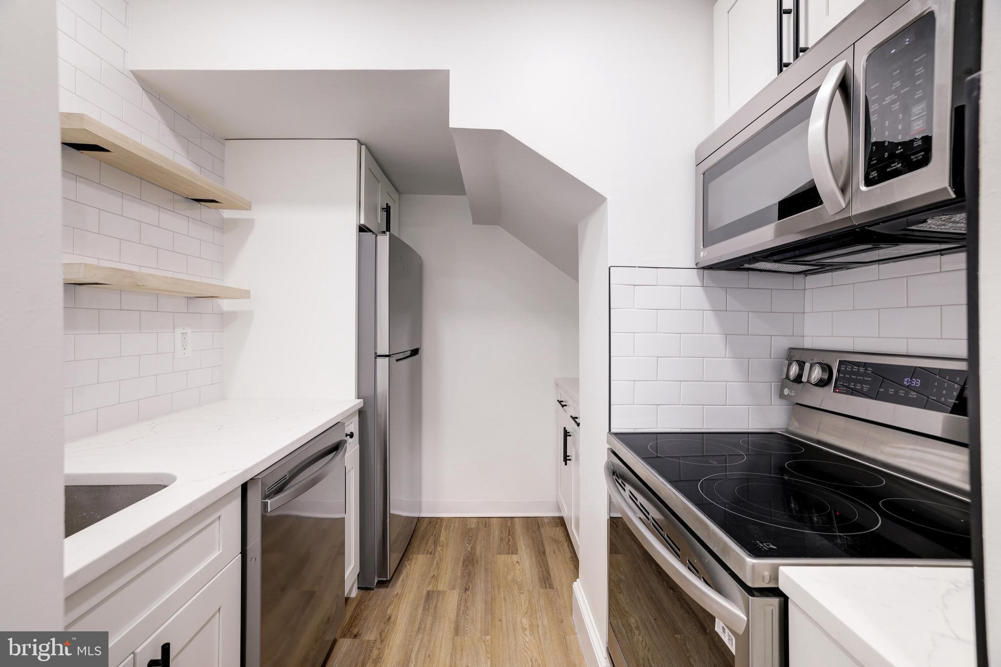 POTOWMACK CROSSING - Residential