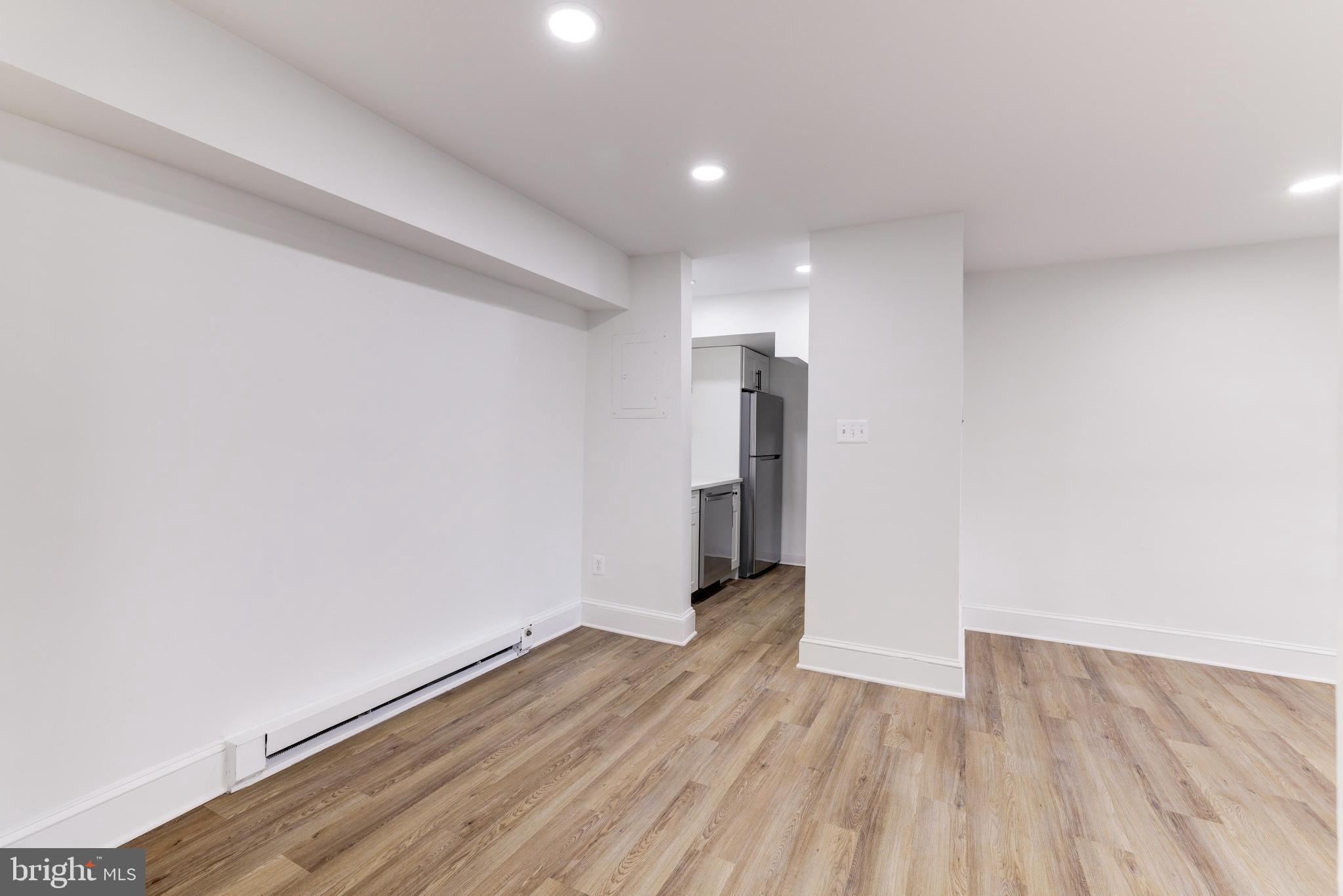 POTOWMACK CROSSING - Residential