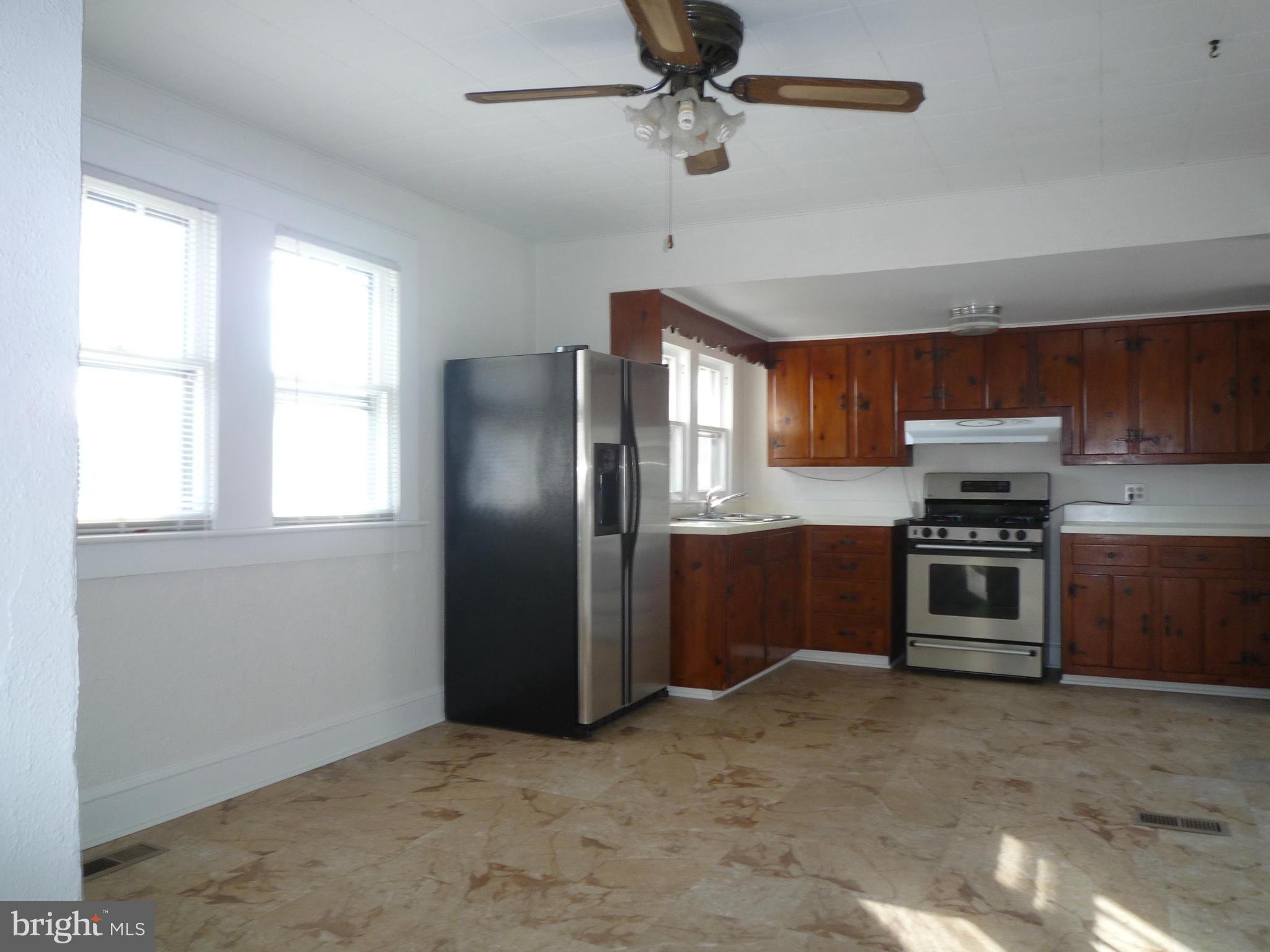 PHILLIPS - Residential Lease