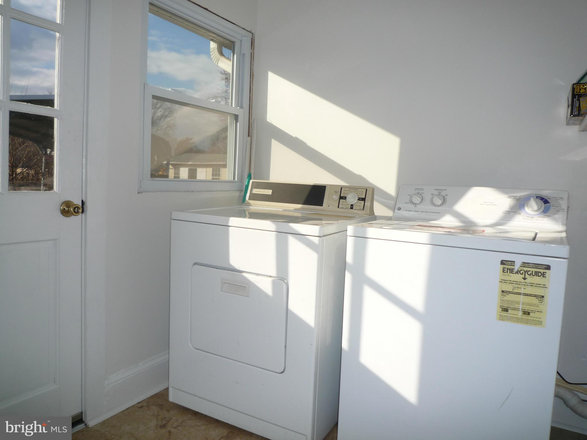 PHILLIPS - Residential Lease