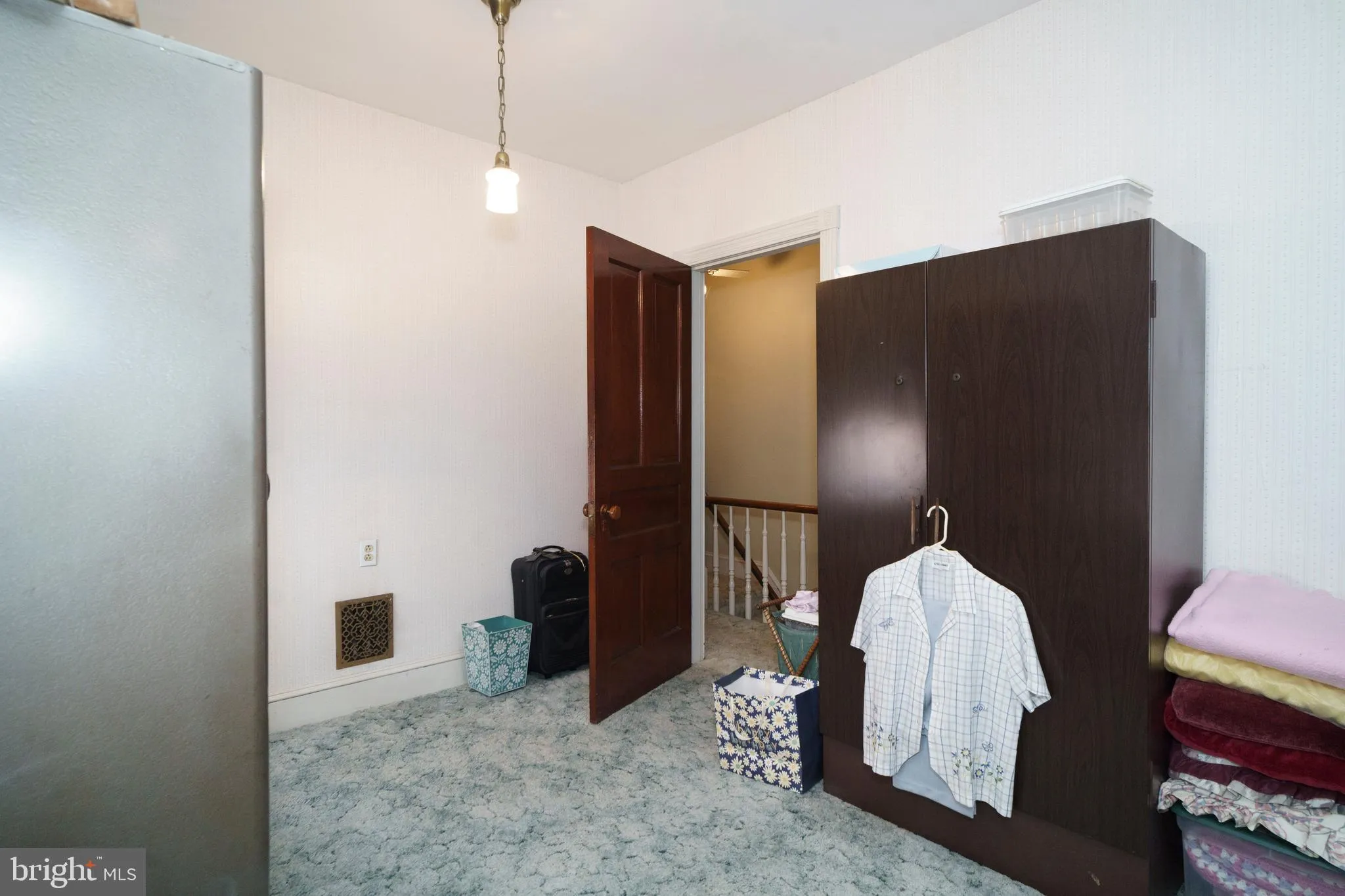 Philadelphia, Pennsylvania 19136, United States, 3 Bedrooms Bedrooms, ,2 BathroomsBathrooms,Residential,Pending,214237