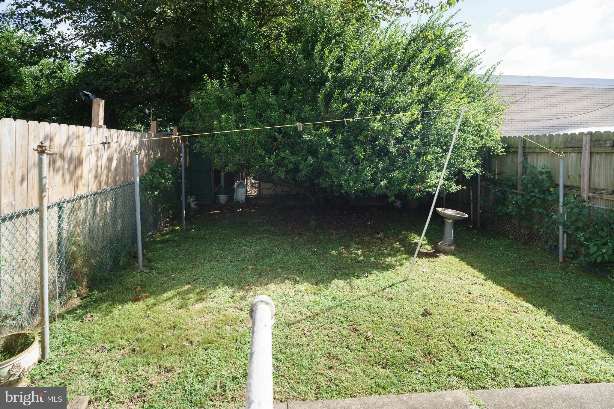 Philadelphia, Pennsylvania 19136, United States, 3 Bedrooms Bedrooms, ,2 BathroomsBathrooms,Residential,Pending,214237