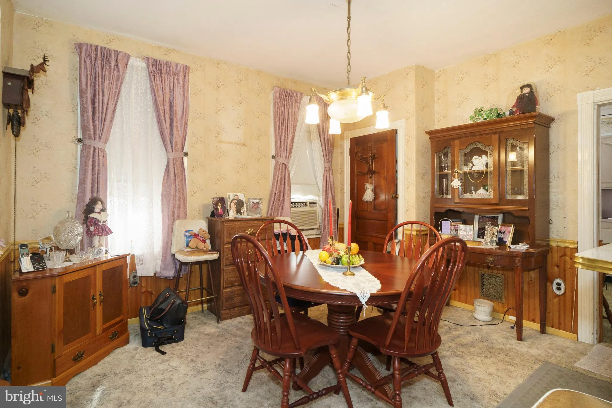 Philadelphia, Pennsylvania 19136, United States, 3 Bedrooms Bedrooms, ,2 BathroomsBathrooms,Residential,Pending,214237