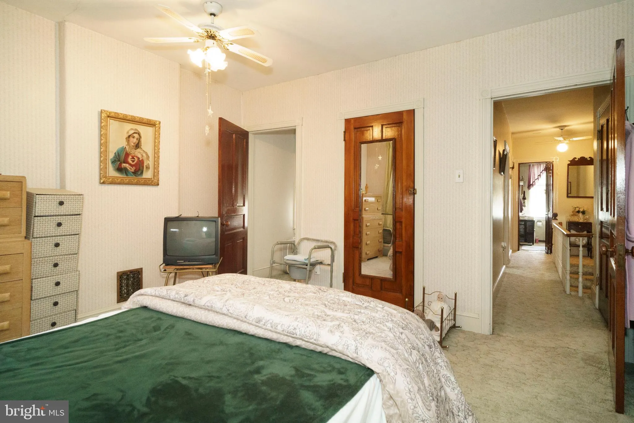 Philadelphia, Pennsylvania 19136, United States, 3 Bedrooms Bedrooms, ,2 BathroomsBathrooms,Residential,Pending,214237