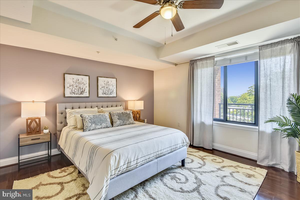 THE HENRY - Residential