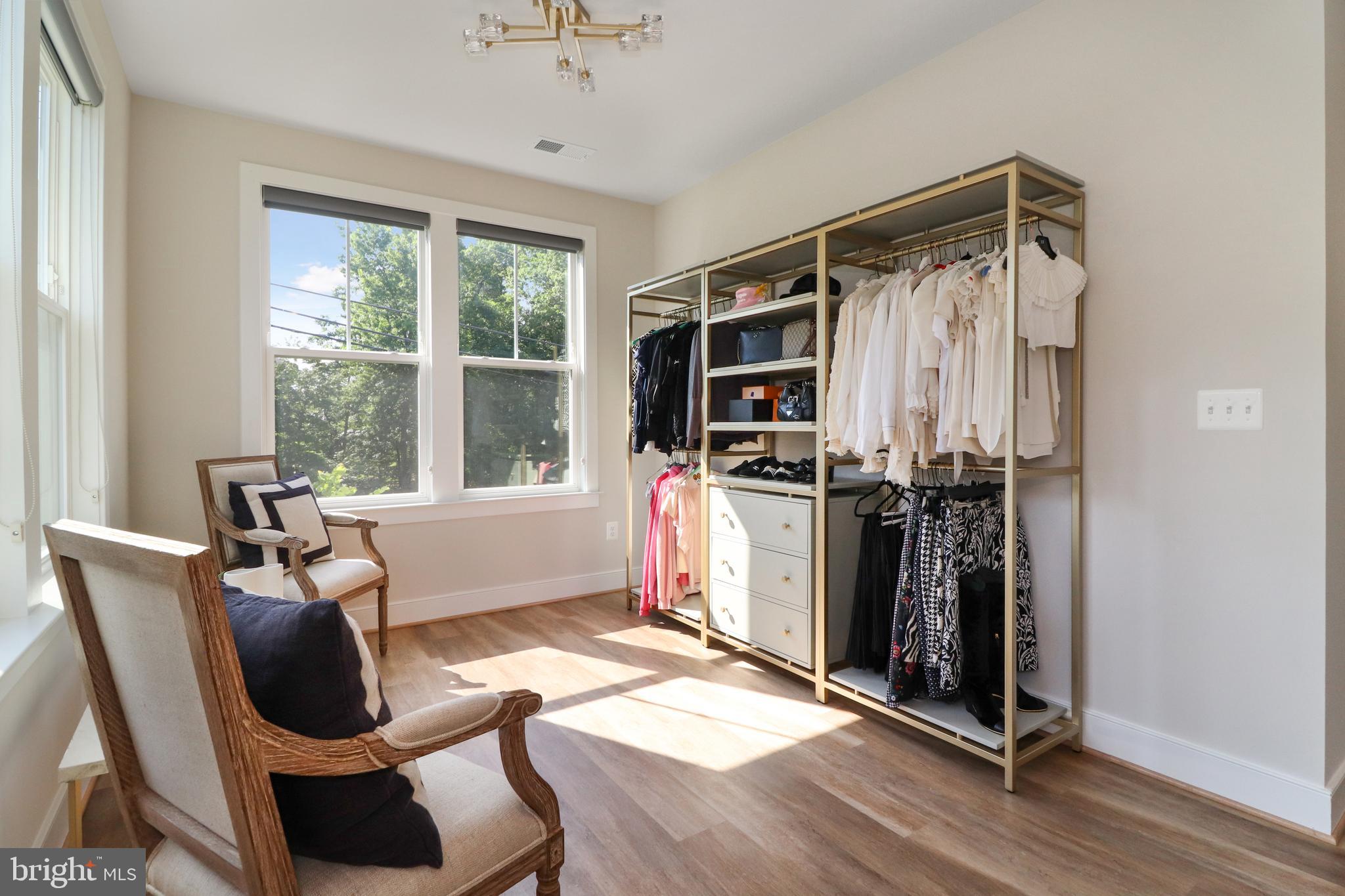 MASON PARK - Residential