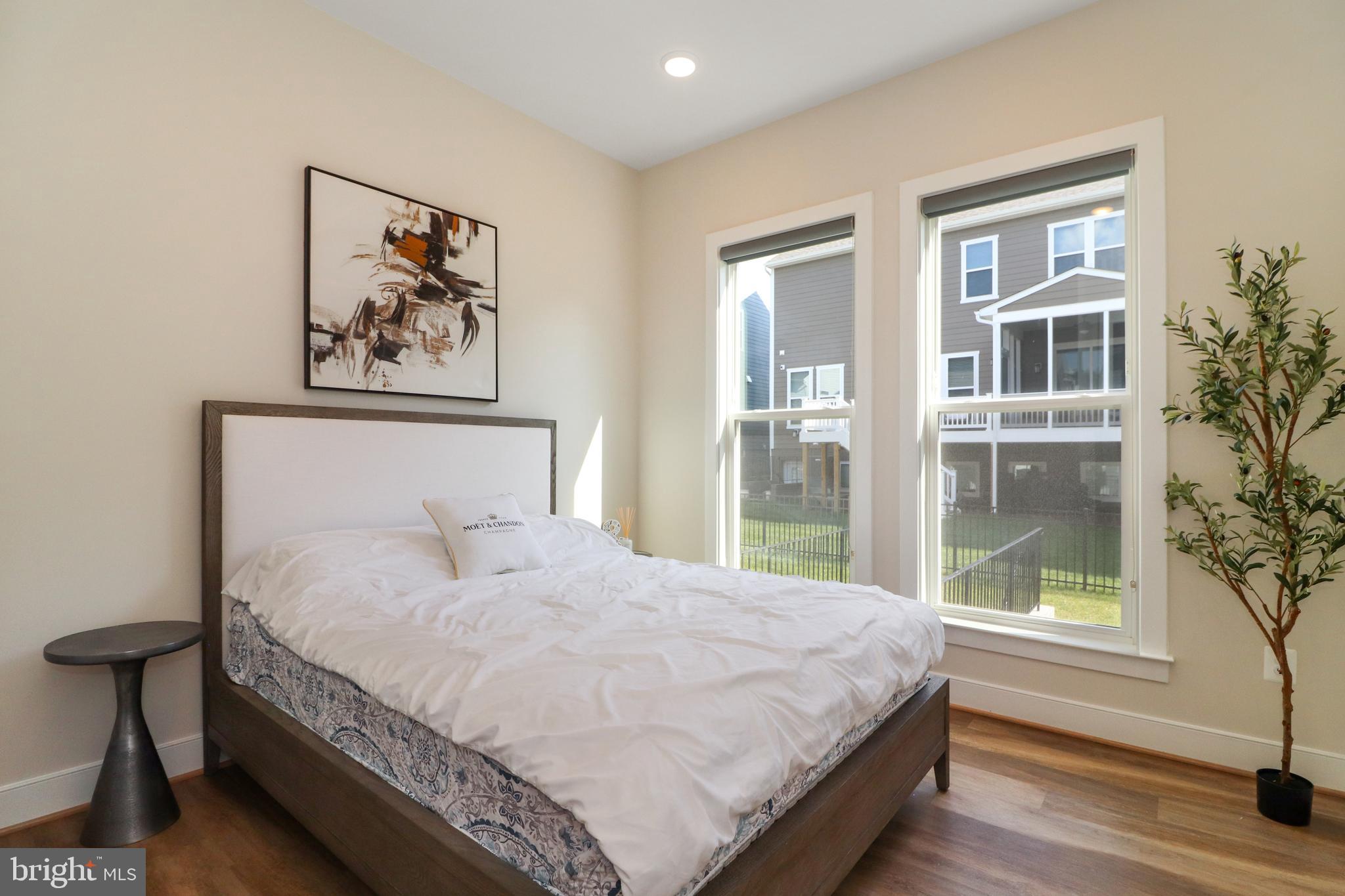 MASON PARK - Residential