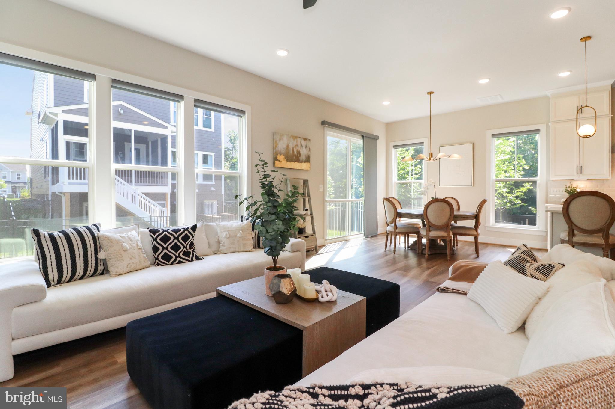 MASON PARK - Residential