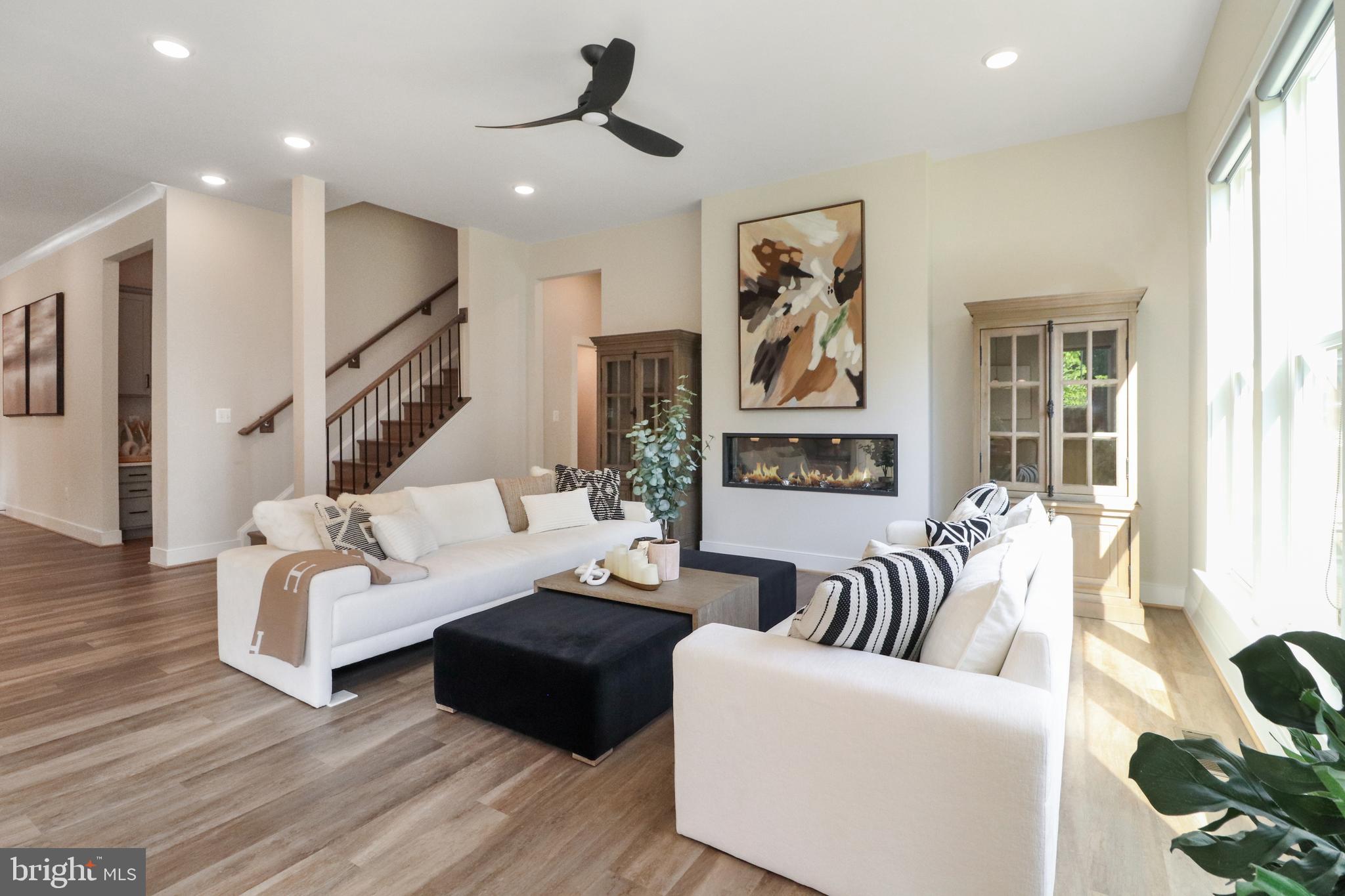 MASON PARK - Residential