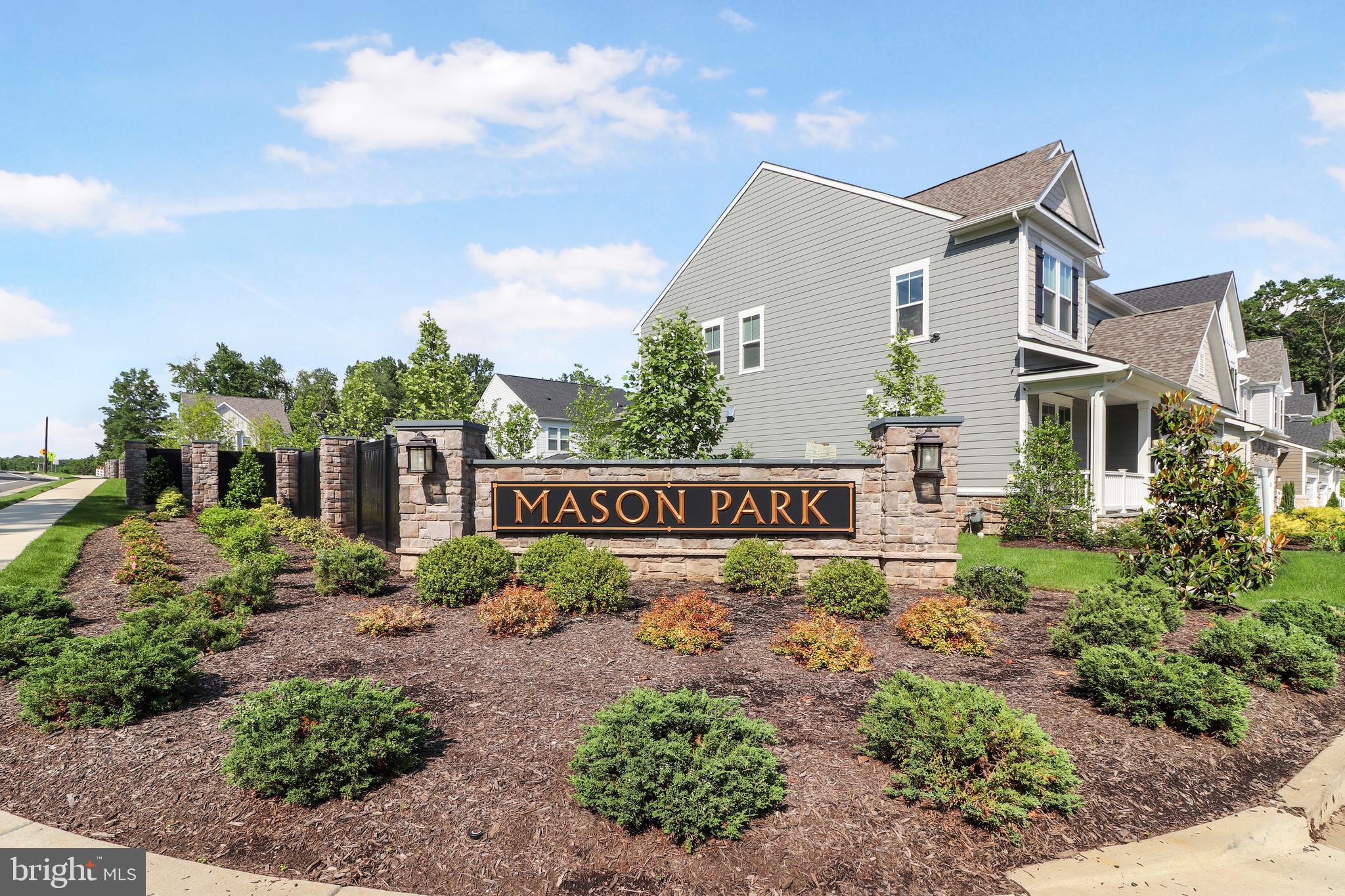 MASON PARK - Residential