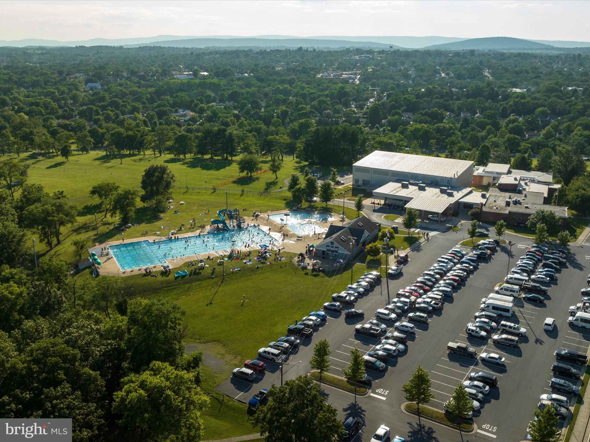 MEADOW BRANCH SOUTH ESTATES - Residential