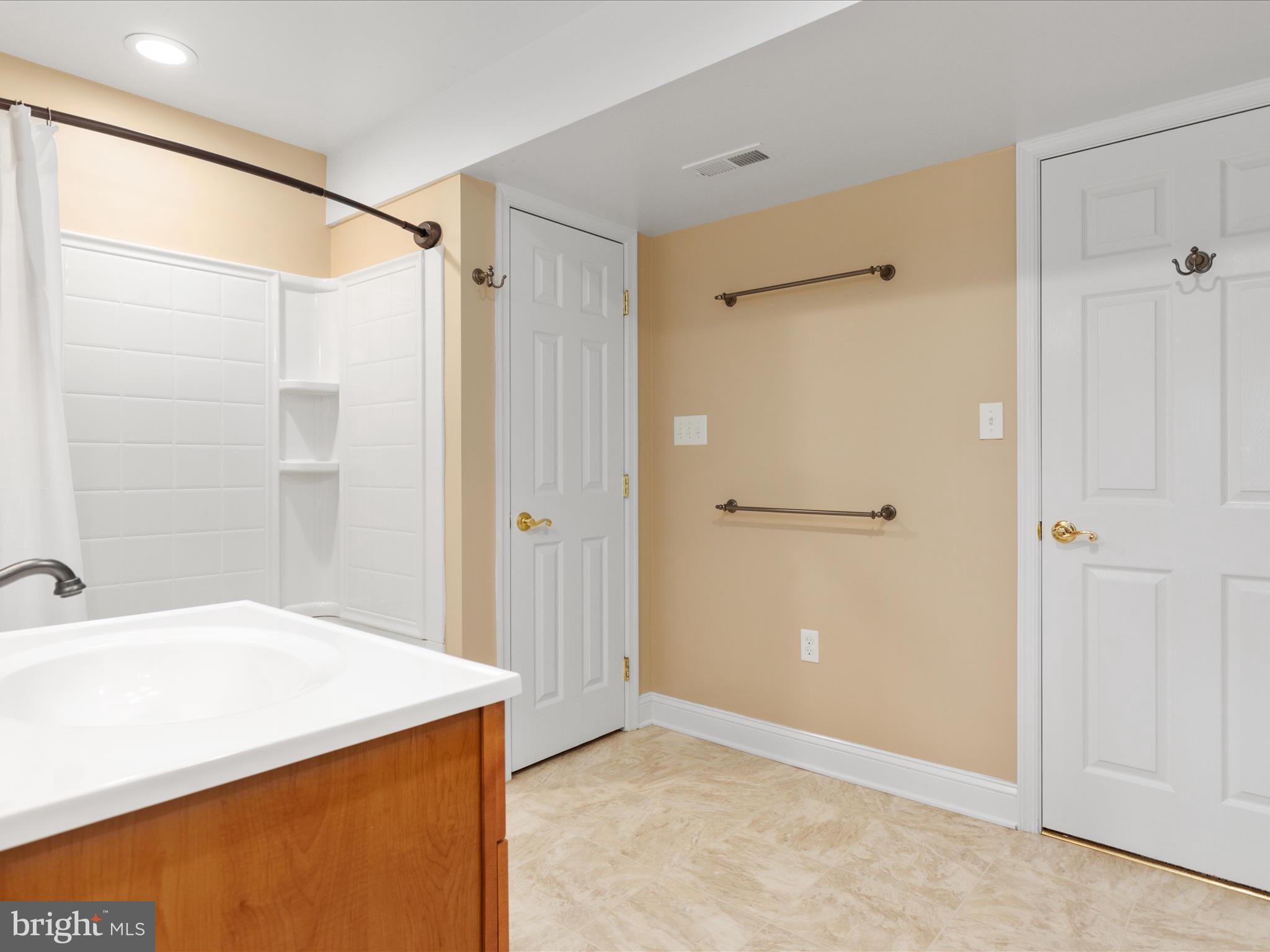 MEADOW BRANCH SOUTH ESTATES - Residential