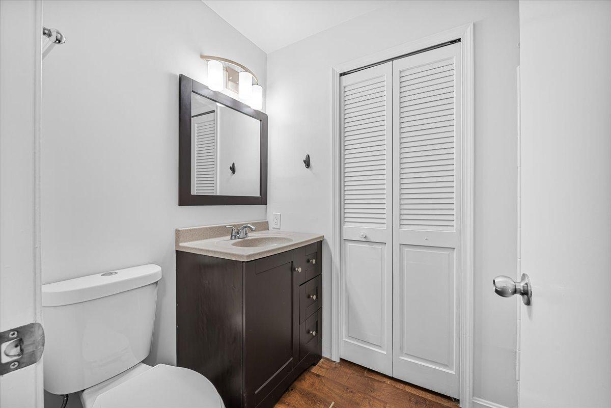 VICTORIA CROSSINGS AT MANCHESTER LAKES - Residential