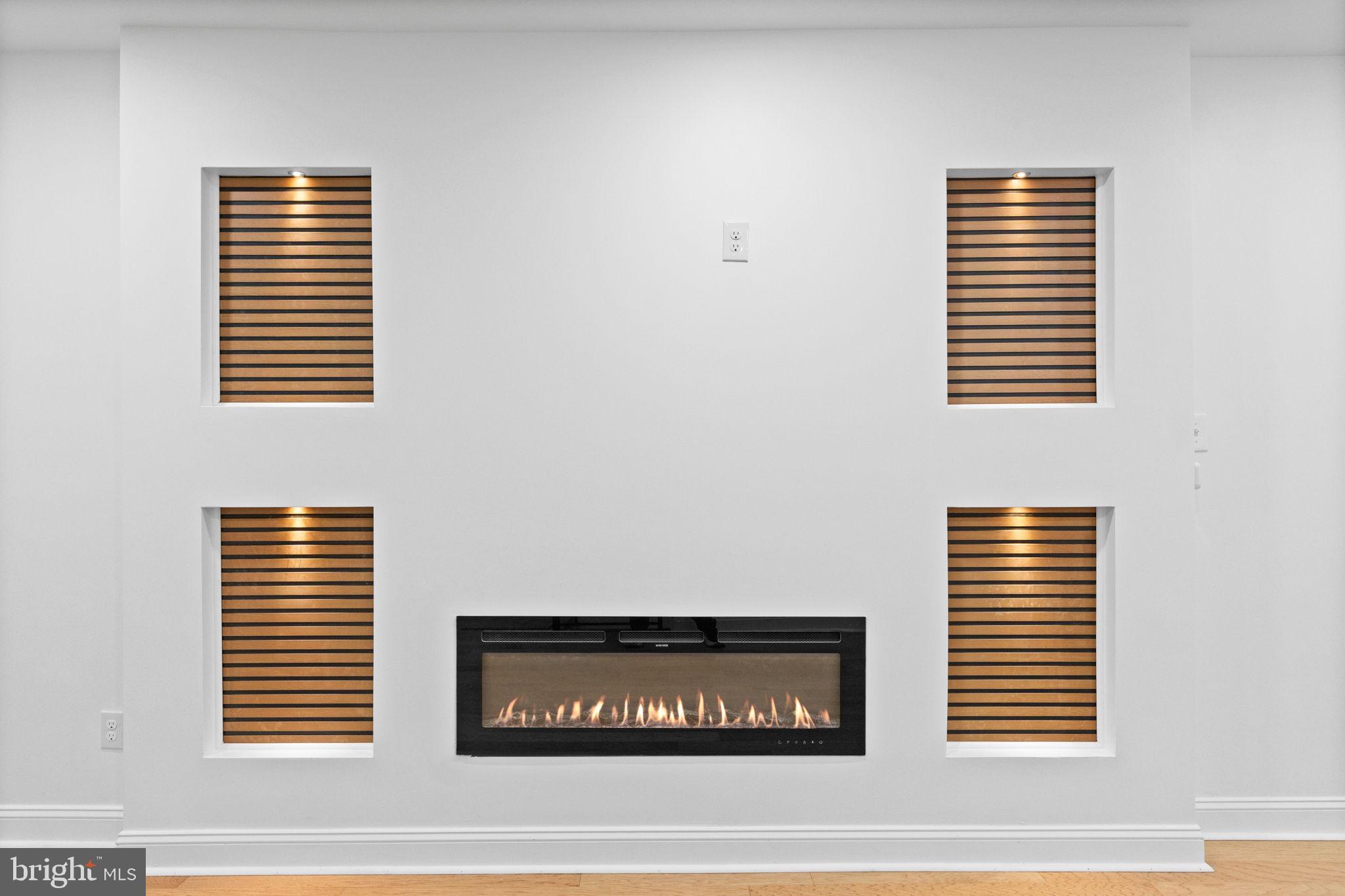 WEST OAK LANE - Residential