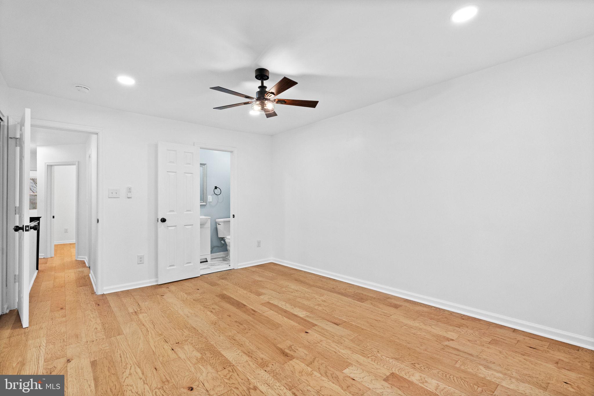 WEST OAK LANE - Residential