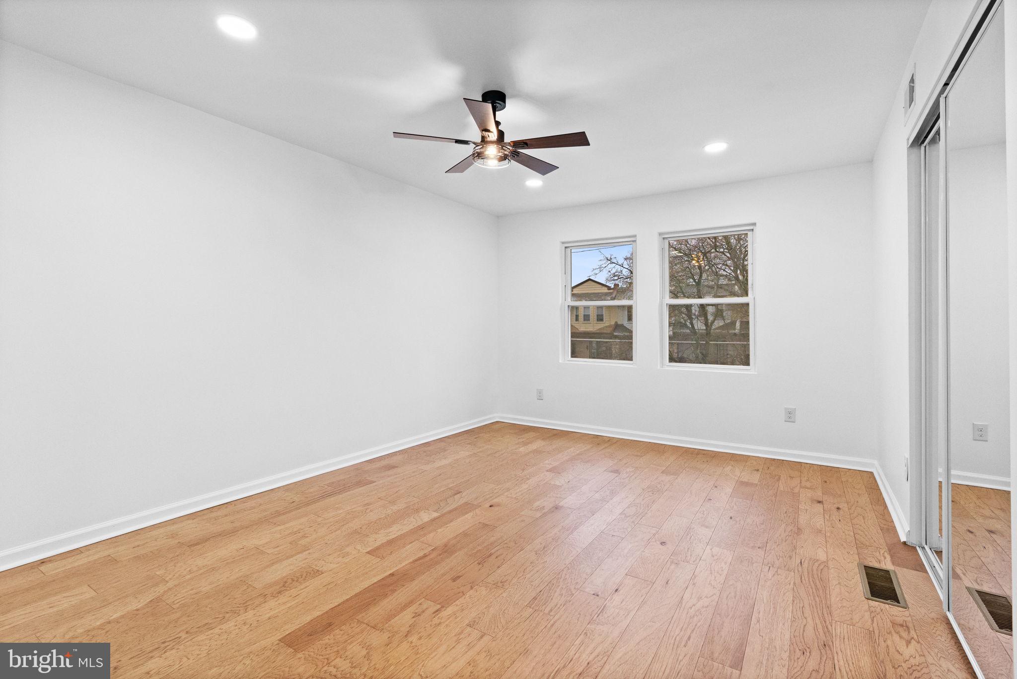 WEST OAK LANE - Residential