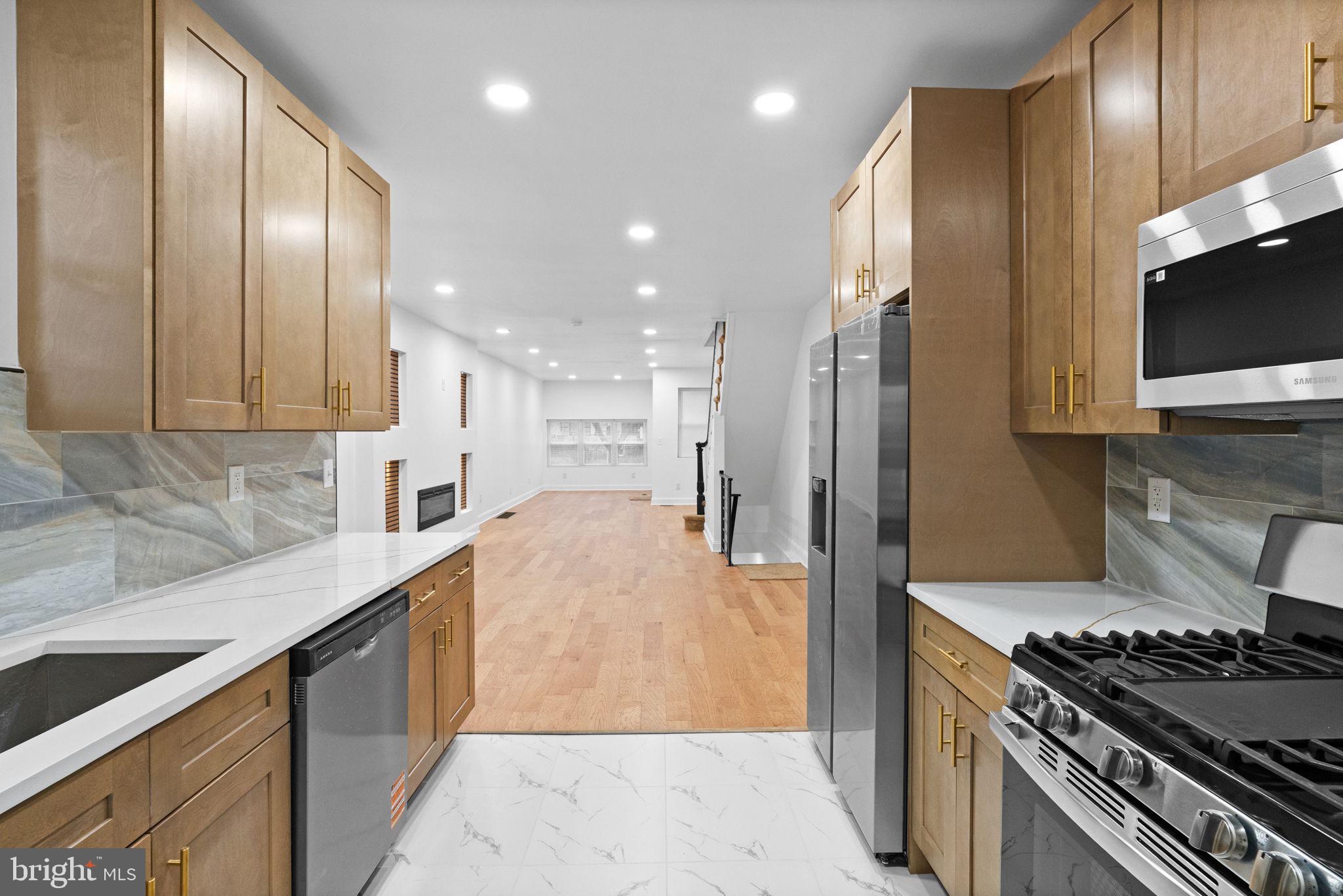 WEST OAK LANE - Residential