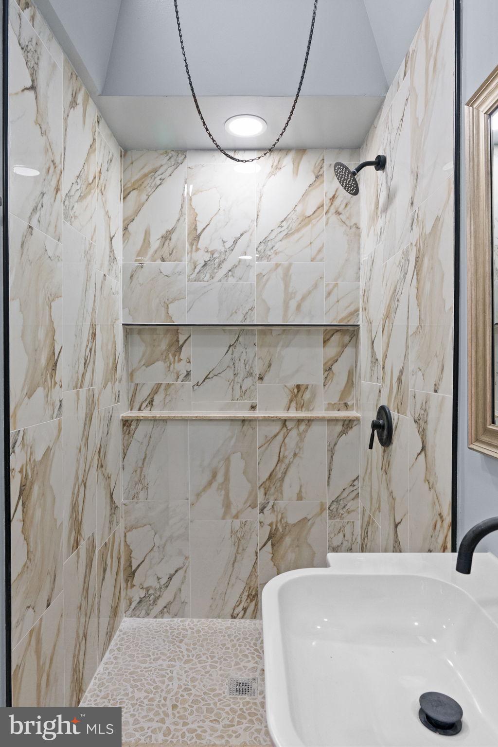 WEST OAK LANE - Residential