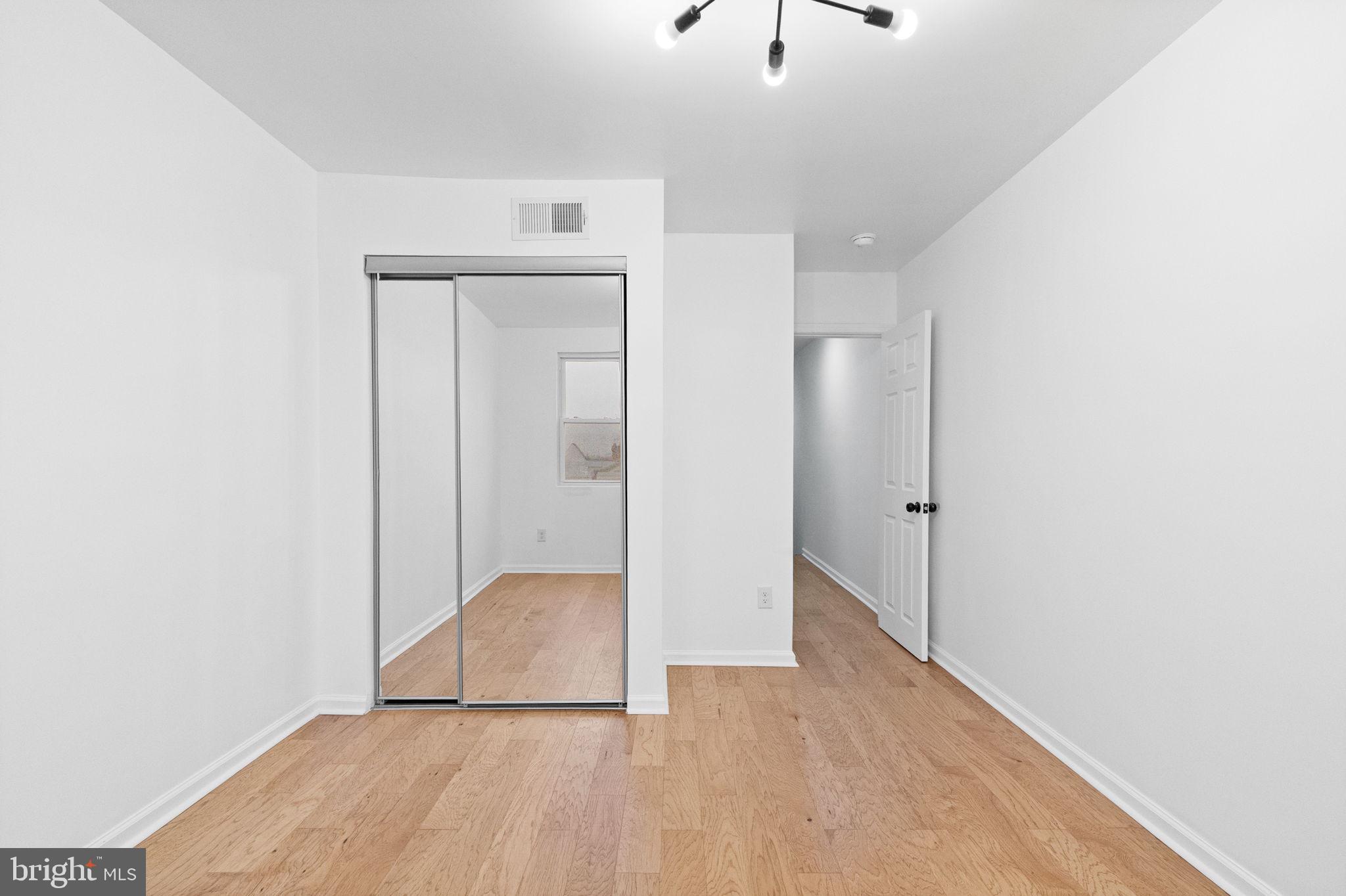 WEST OAK LANE - Residential