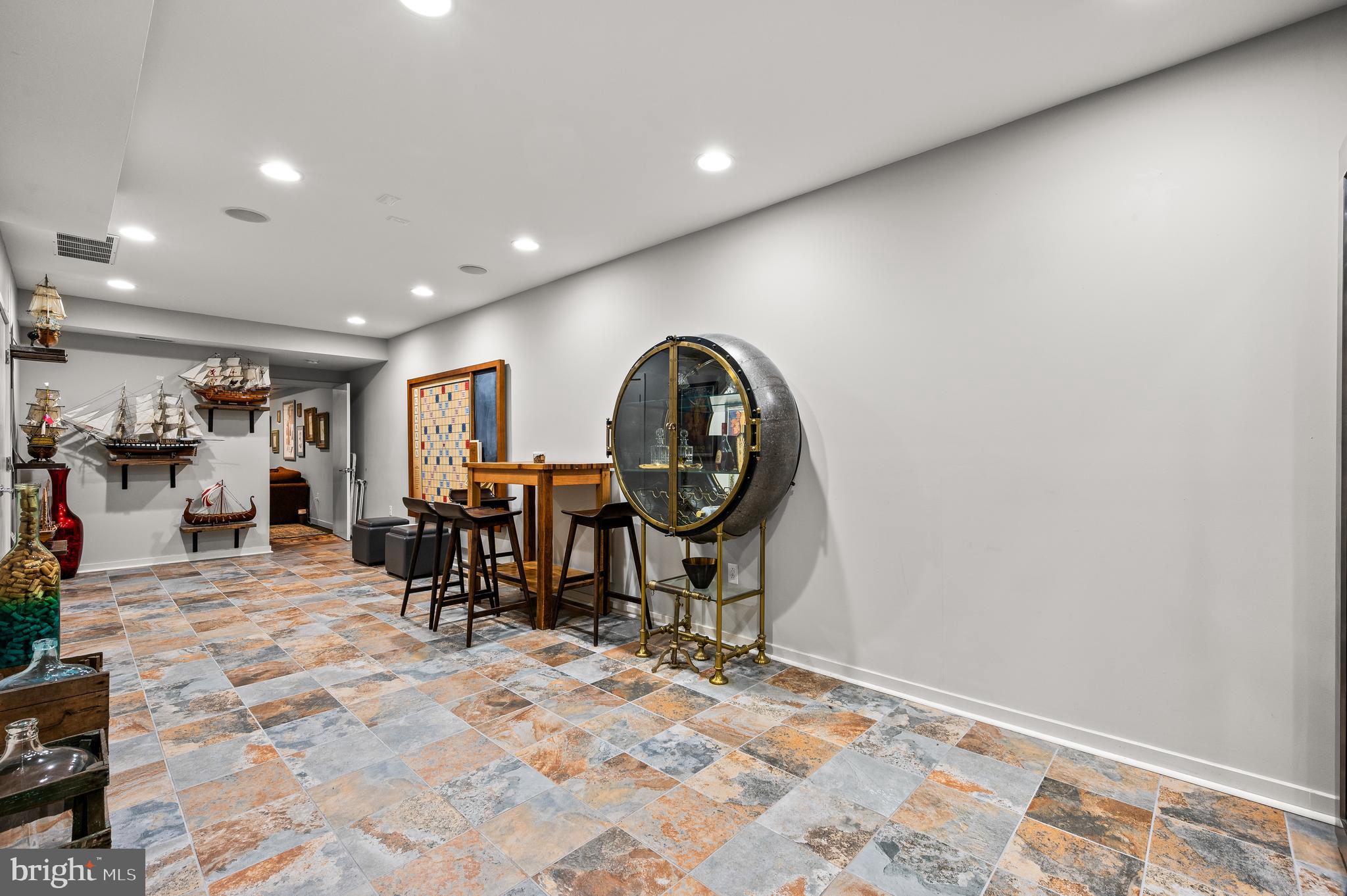 GRADUATE HOSPITAL - Residential