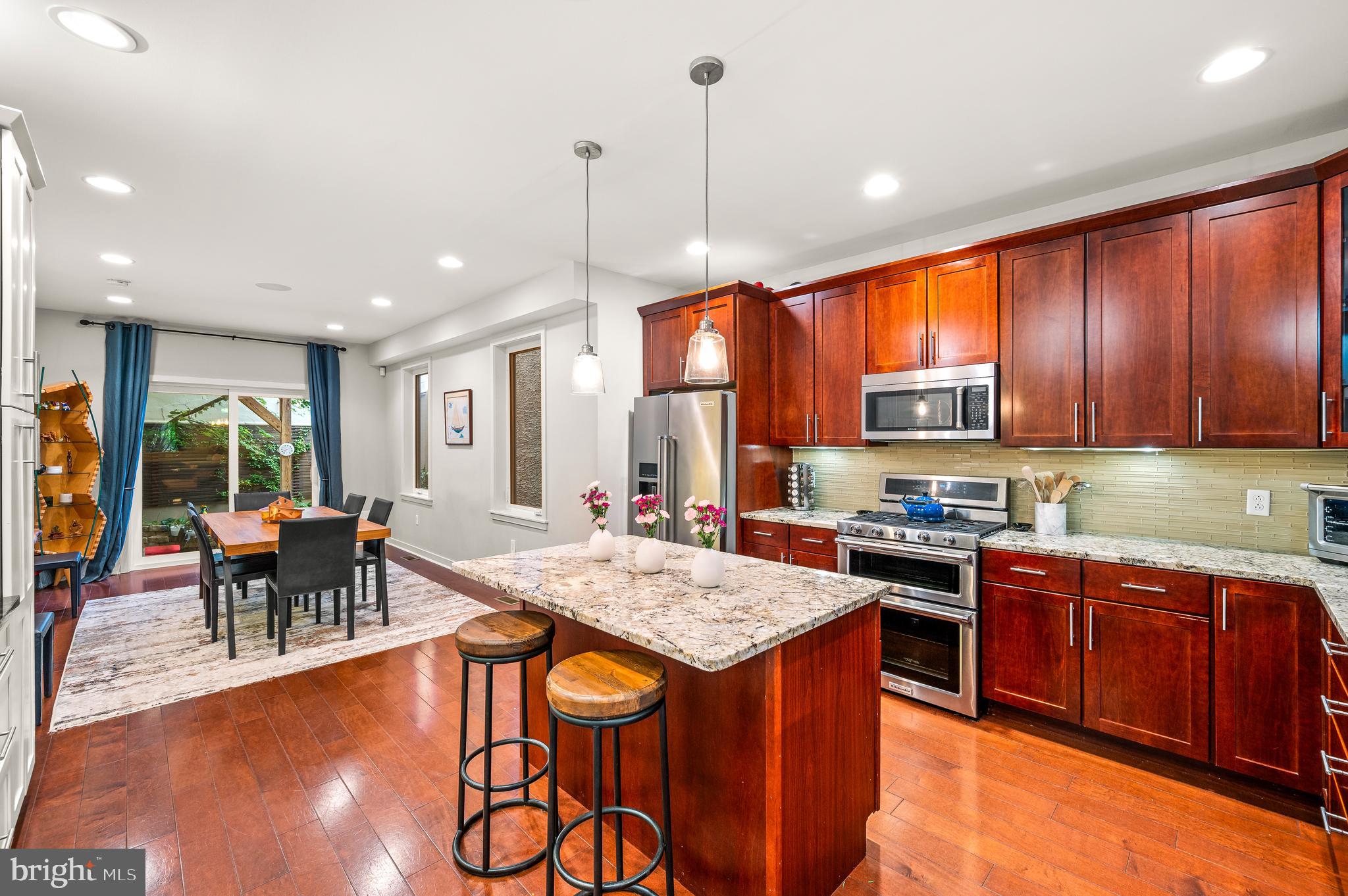 GRADUATE HOSPITAL - Residential