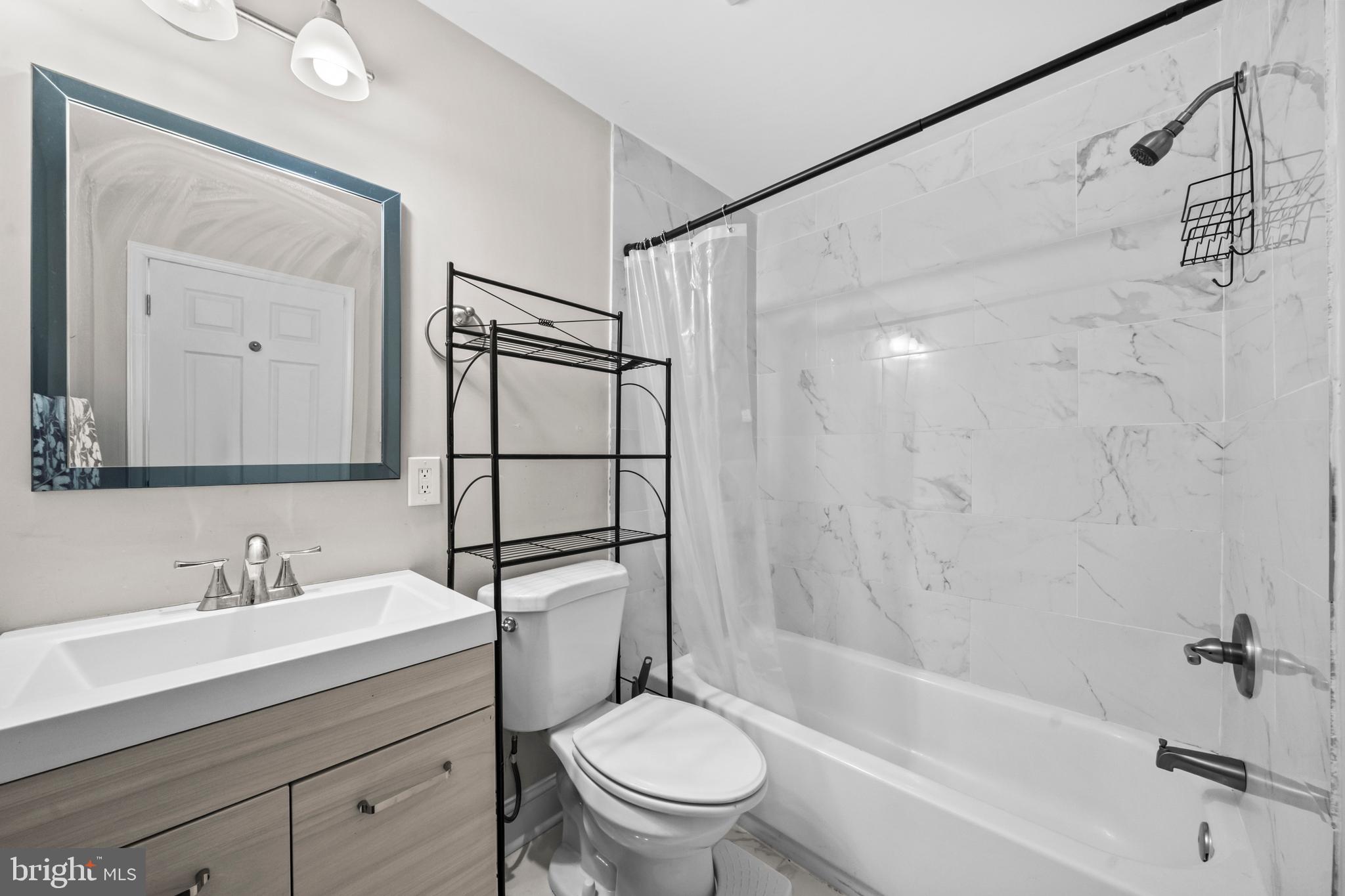 SALEM FIELDS - Residential