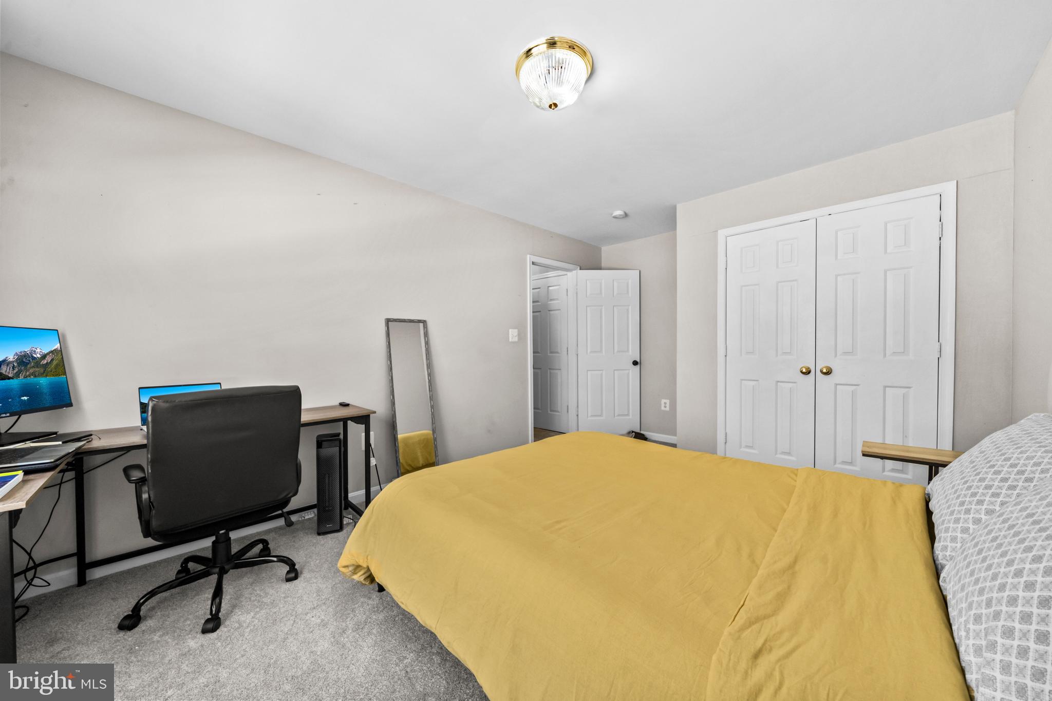 SALEM FIELDS - Residential