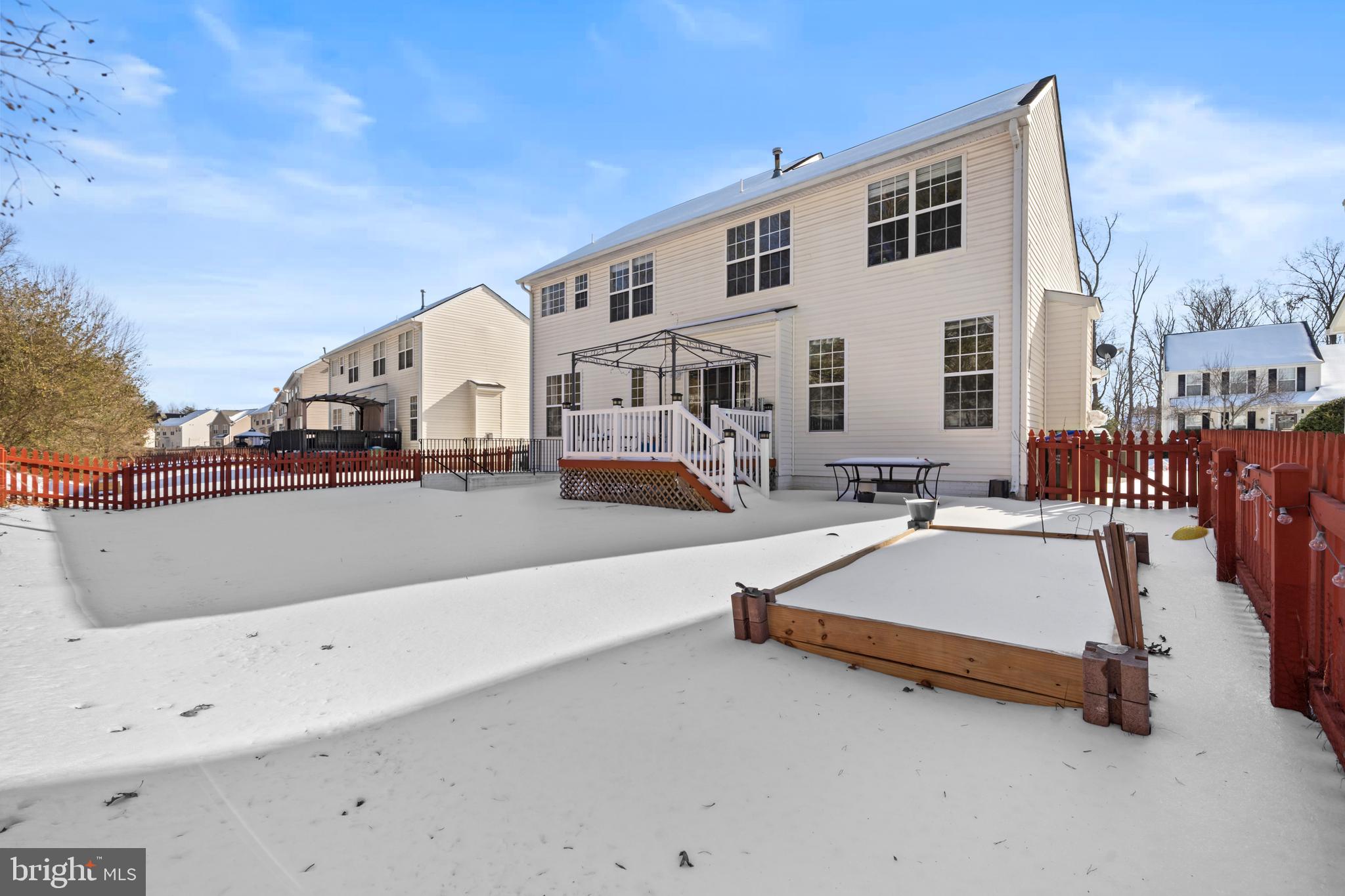 SALEM FIELDS - Residential