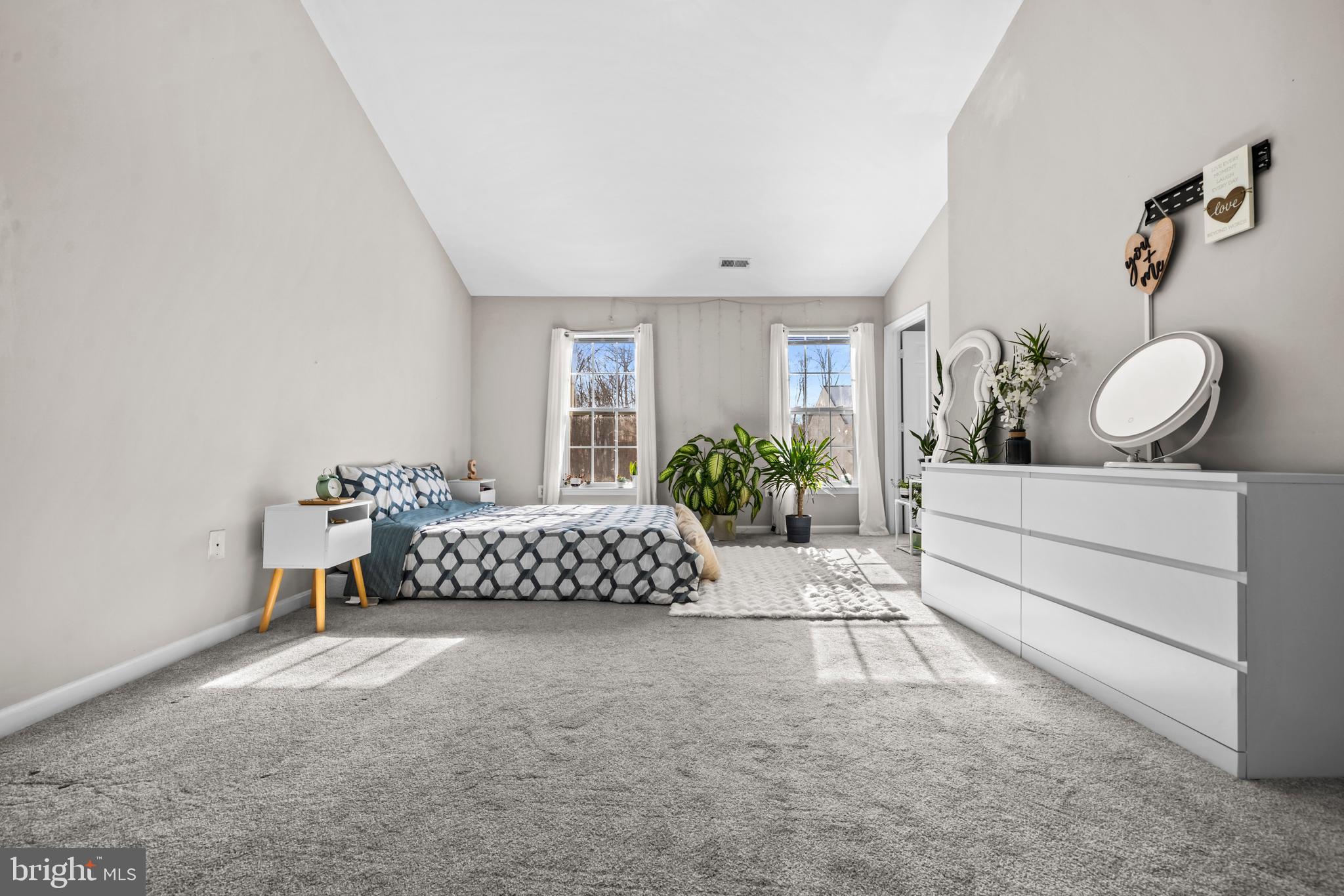 SALEM FIELDS - Residential