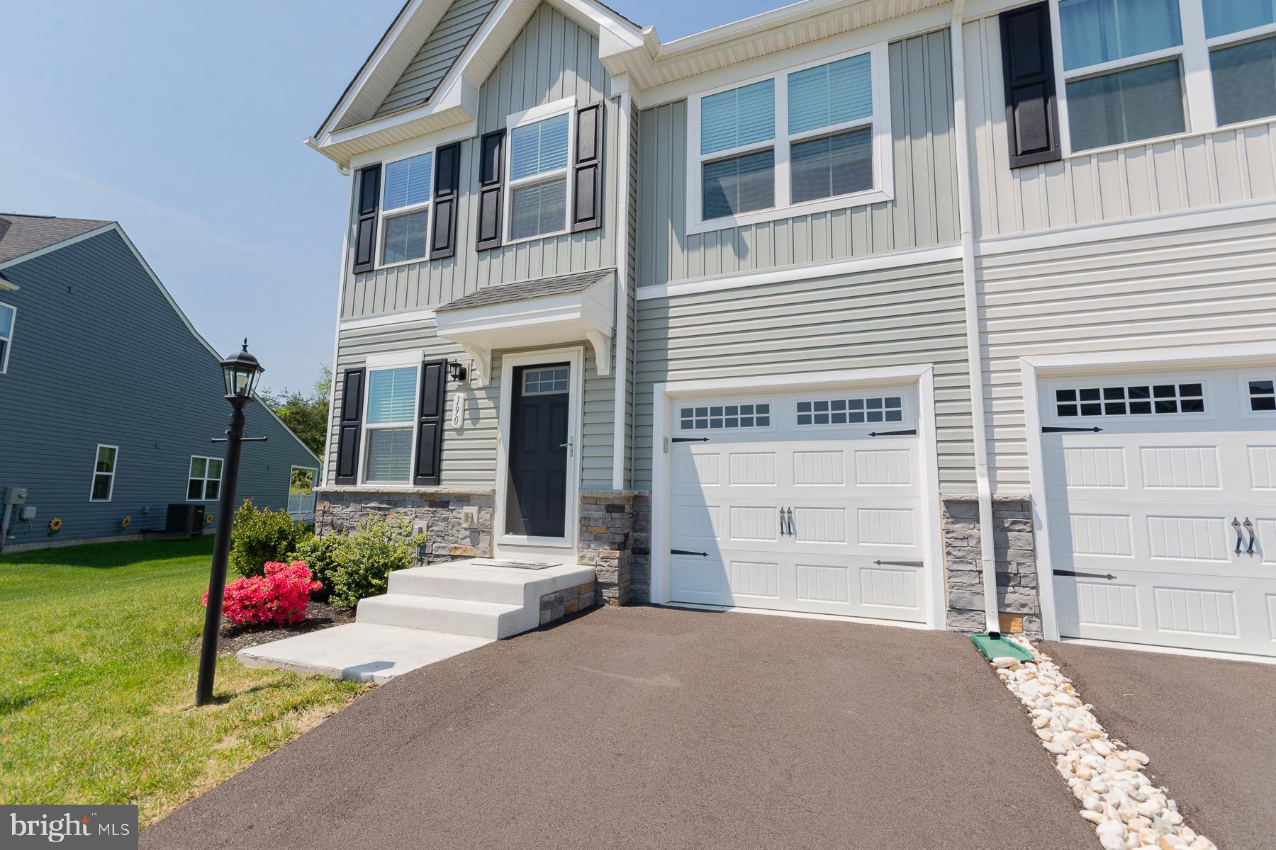 ARCADIA NORTH - Residential