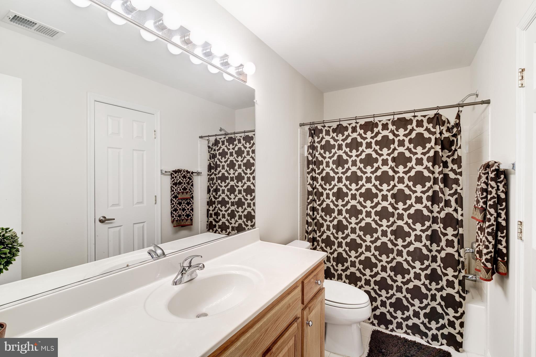 VILLAGE AT MOUNT GILEAD - Residential Lease