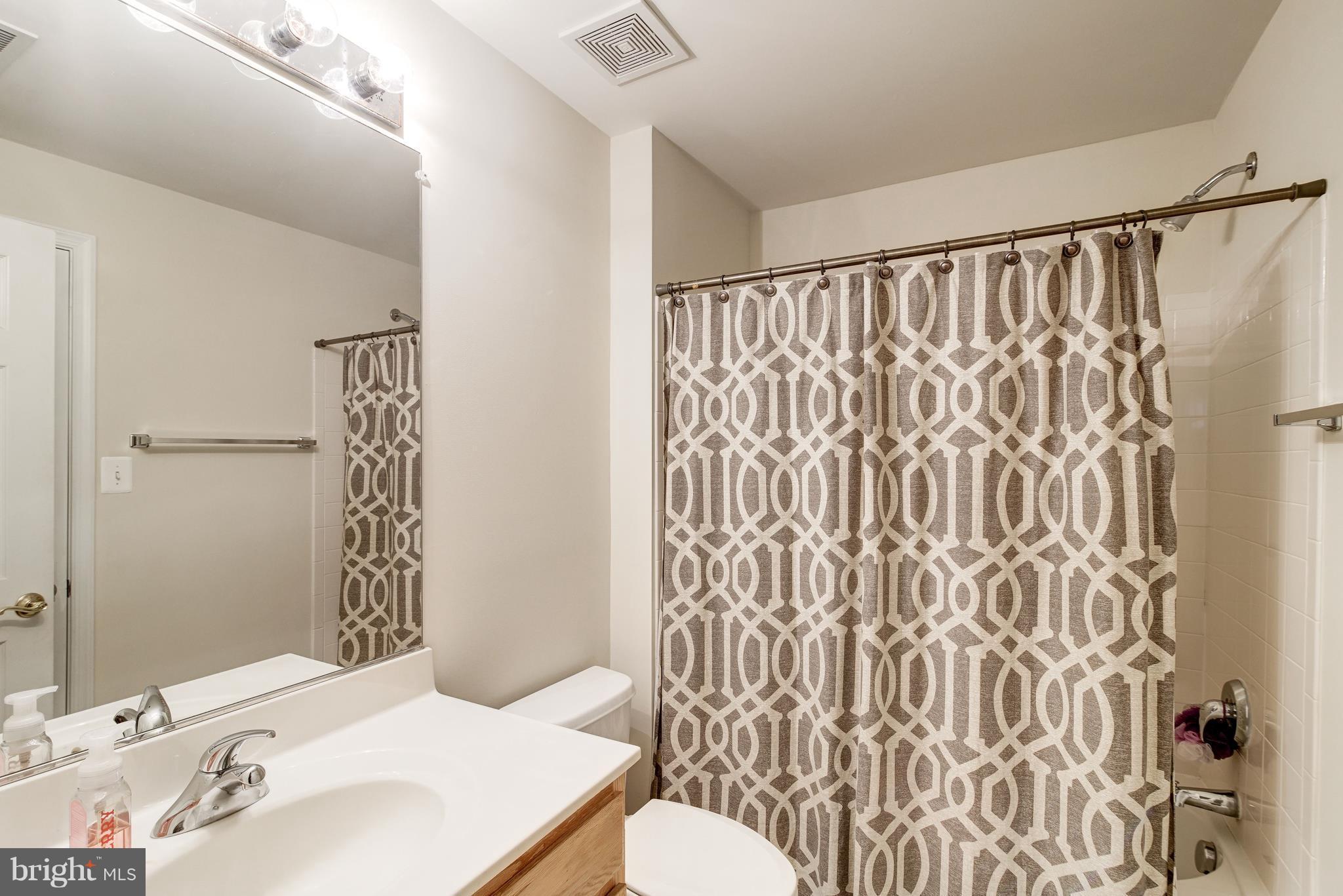 VILLAGE AT MOUNT GILEAD - Residential Lease