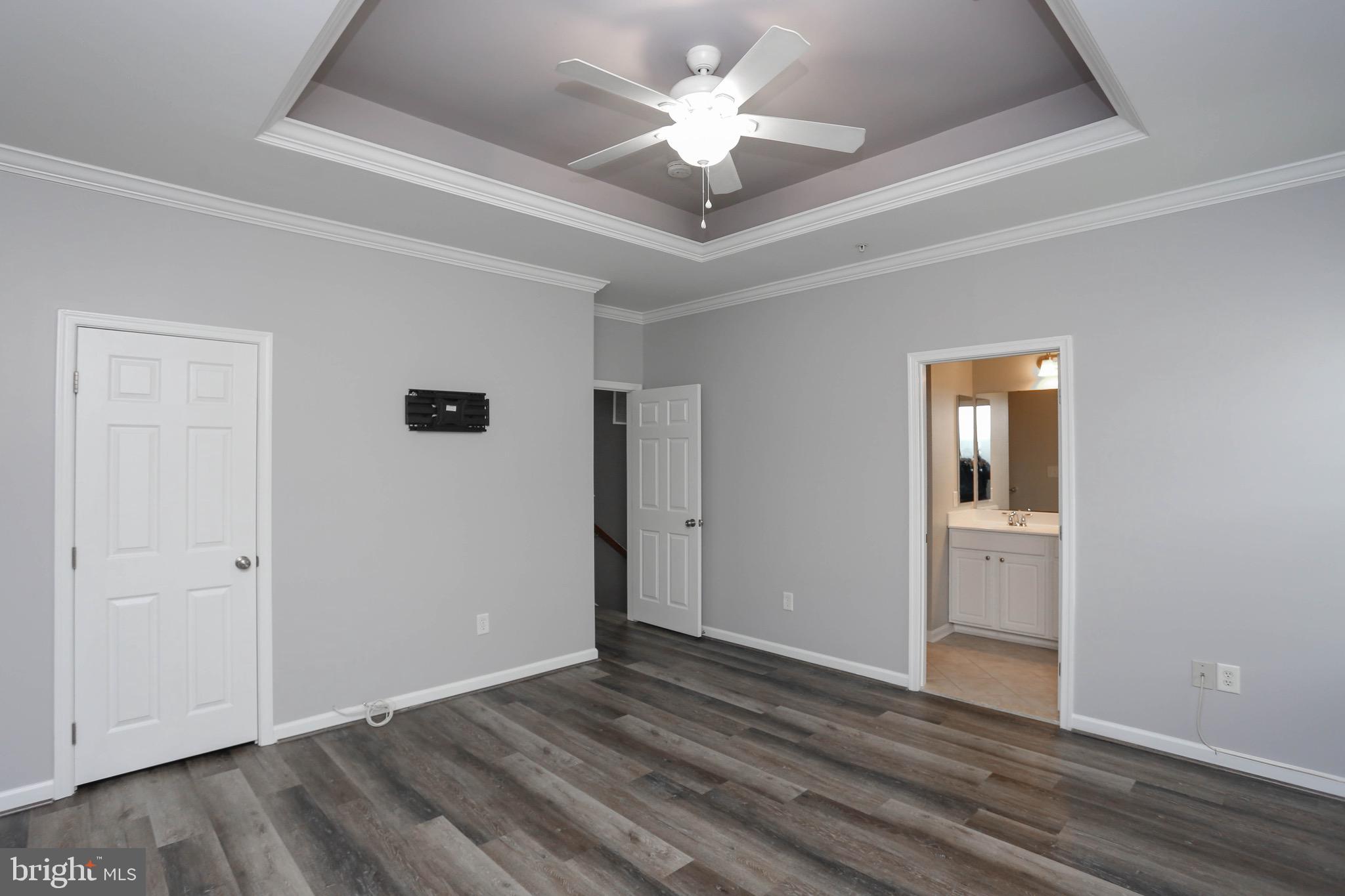 VILLAGES OF DORCHESTER - Residential Lease