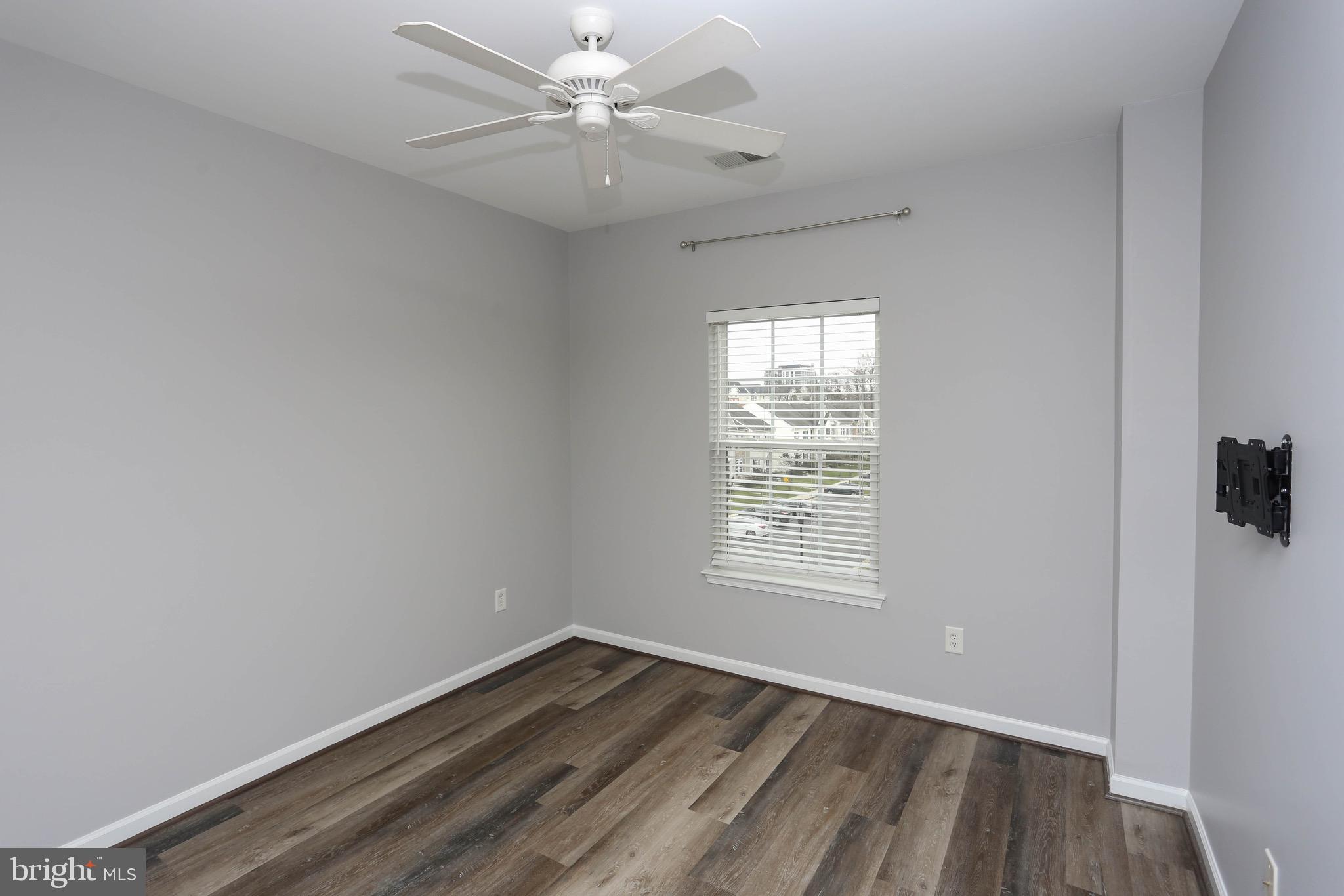 VILLAGES OF DORCHESTER - Residential Lease