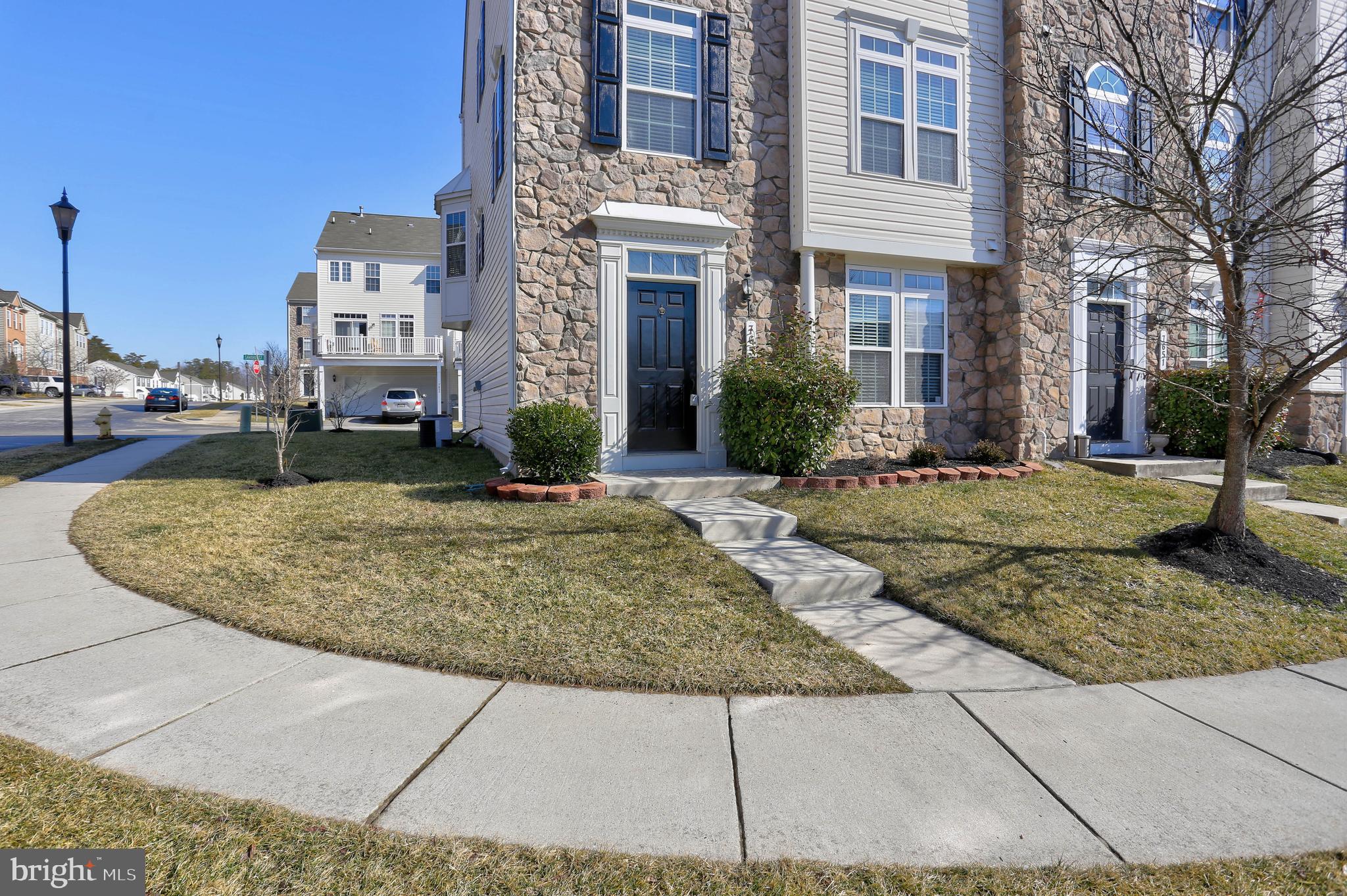 VILLAGES OF DORCHESTER - Residential Lease