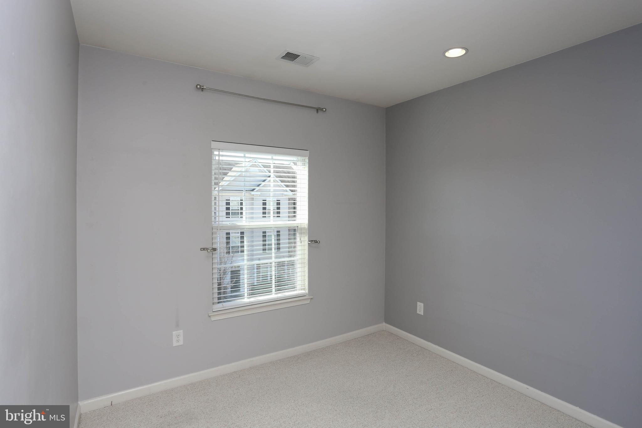 VILLAGES OF DORCHESTER - Residential Lease