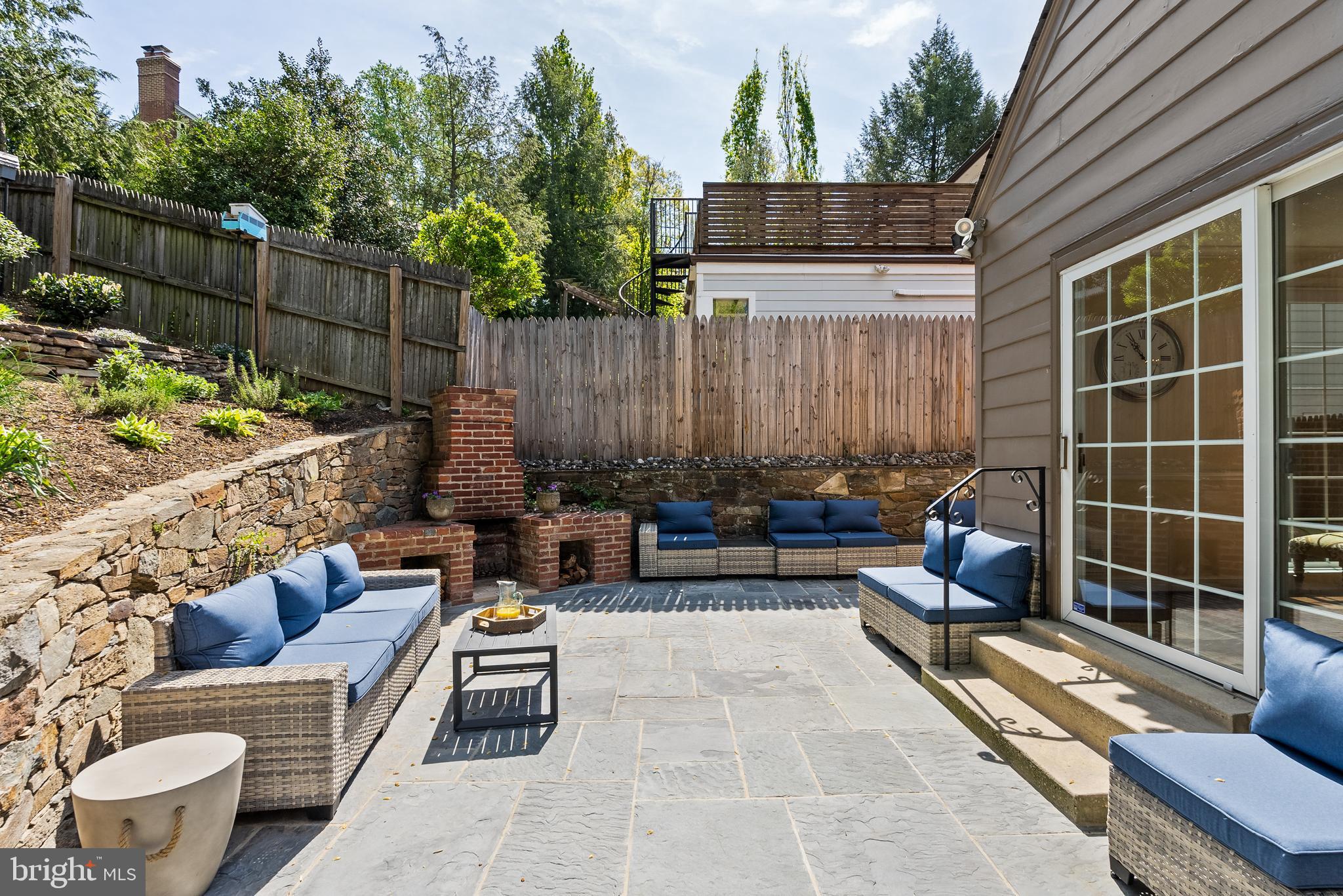 WESTMORELAND HILLS - Residential