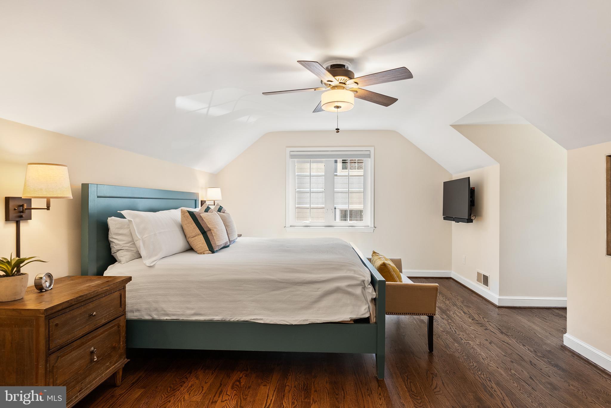 WESTMORELAND HILLS - Residential