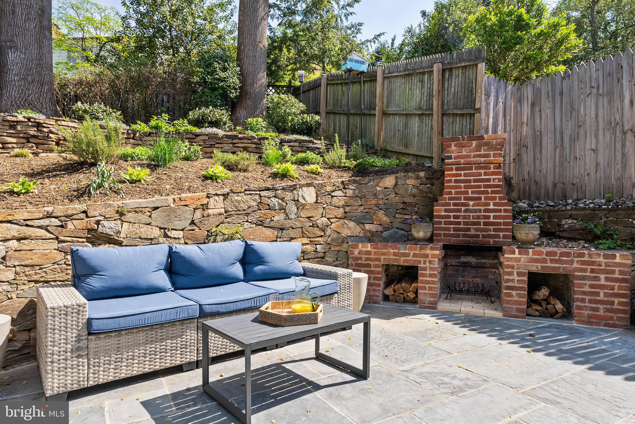 WESTMORELAND HILLS - Residential