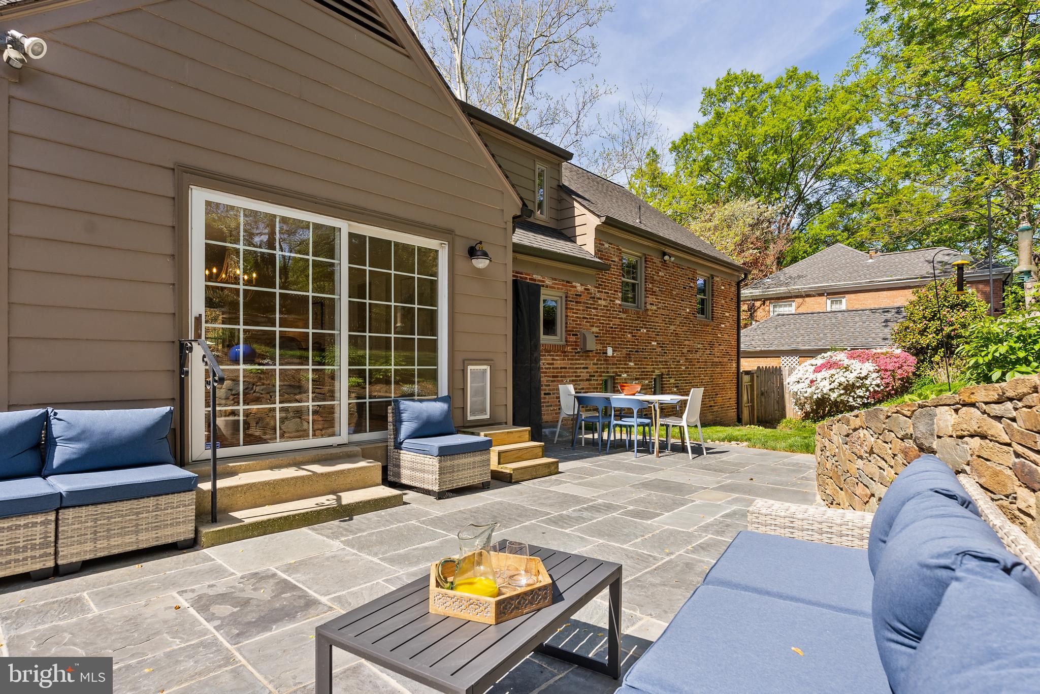 WESTMORELAND HILLS - Residential