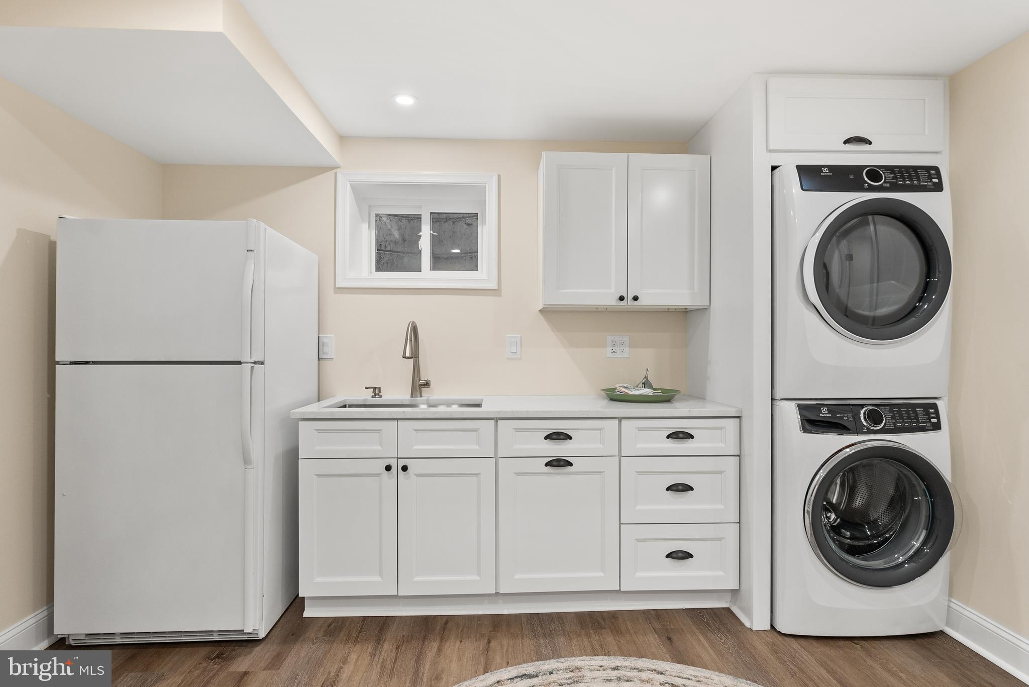 WESTMORELAND HILLS - Residential