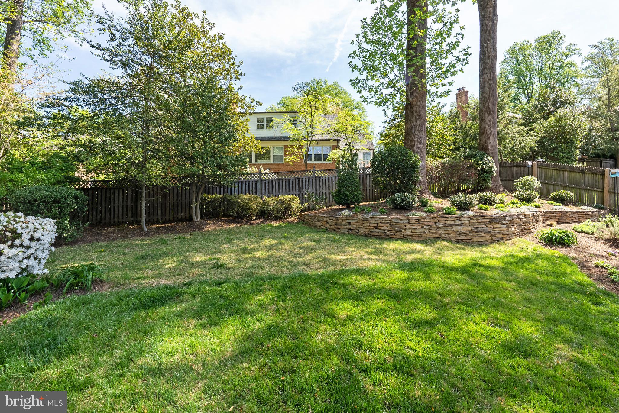 WESTMORELAND HILLS - Residential