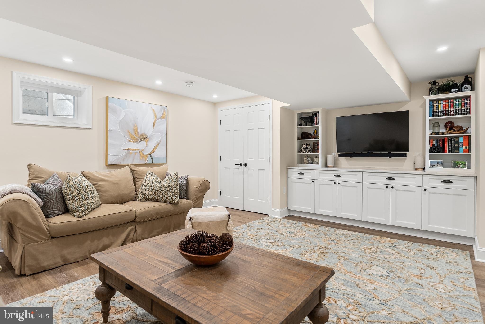 WESTMORELAND HILLS - Residential