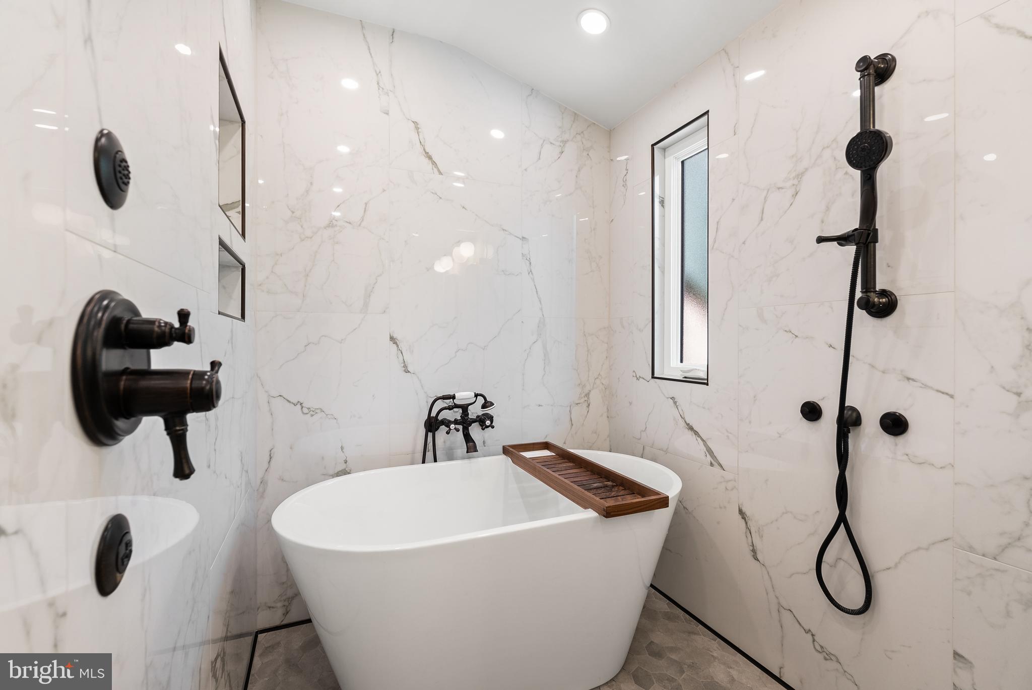 WESTMORELAND HILLS - Residential