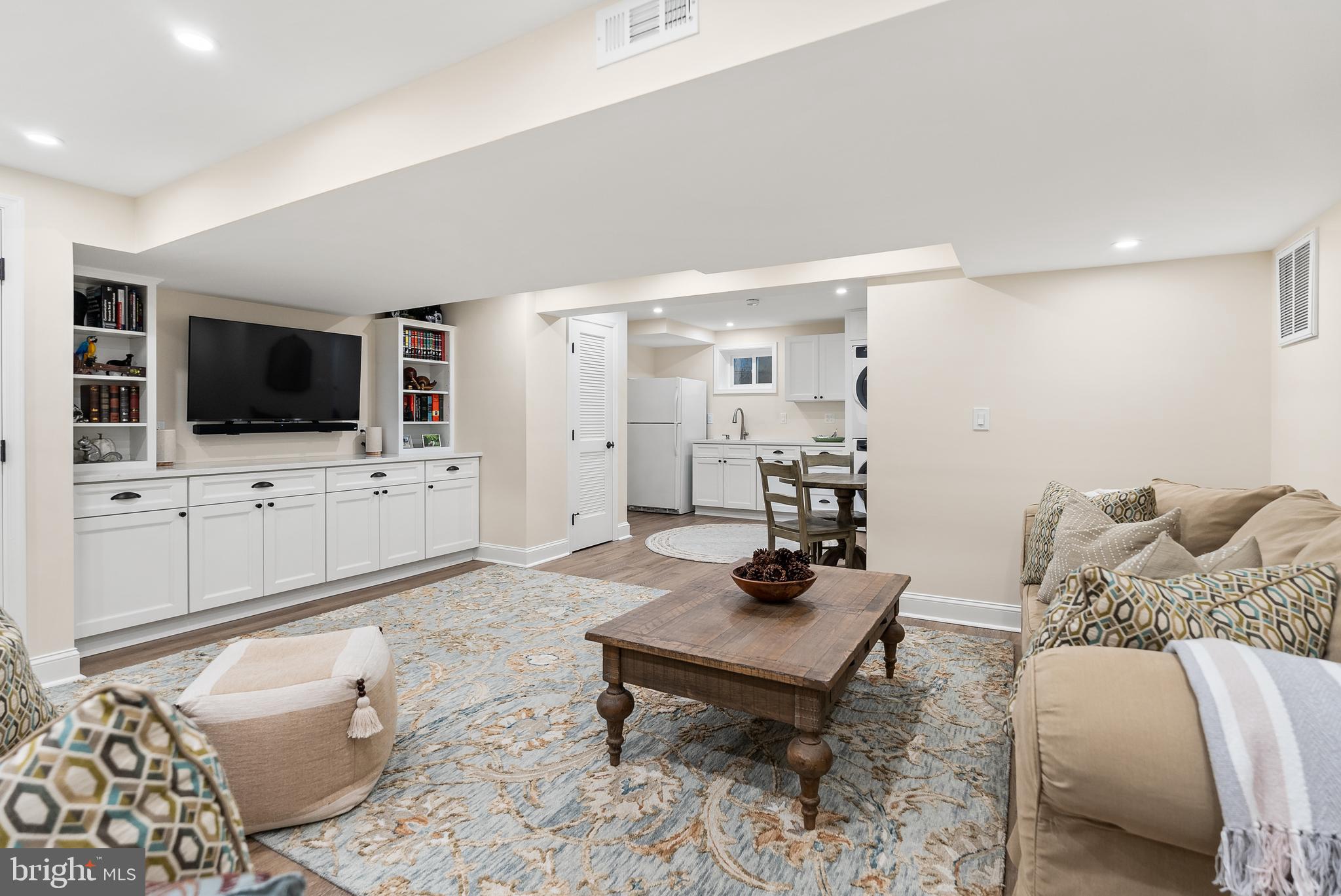 WESTMORELAND HILLS - Residential